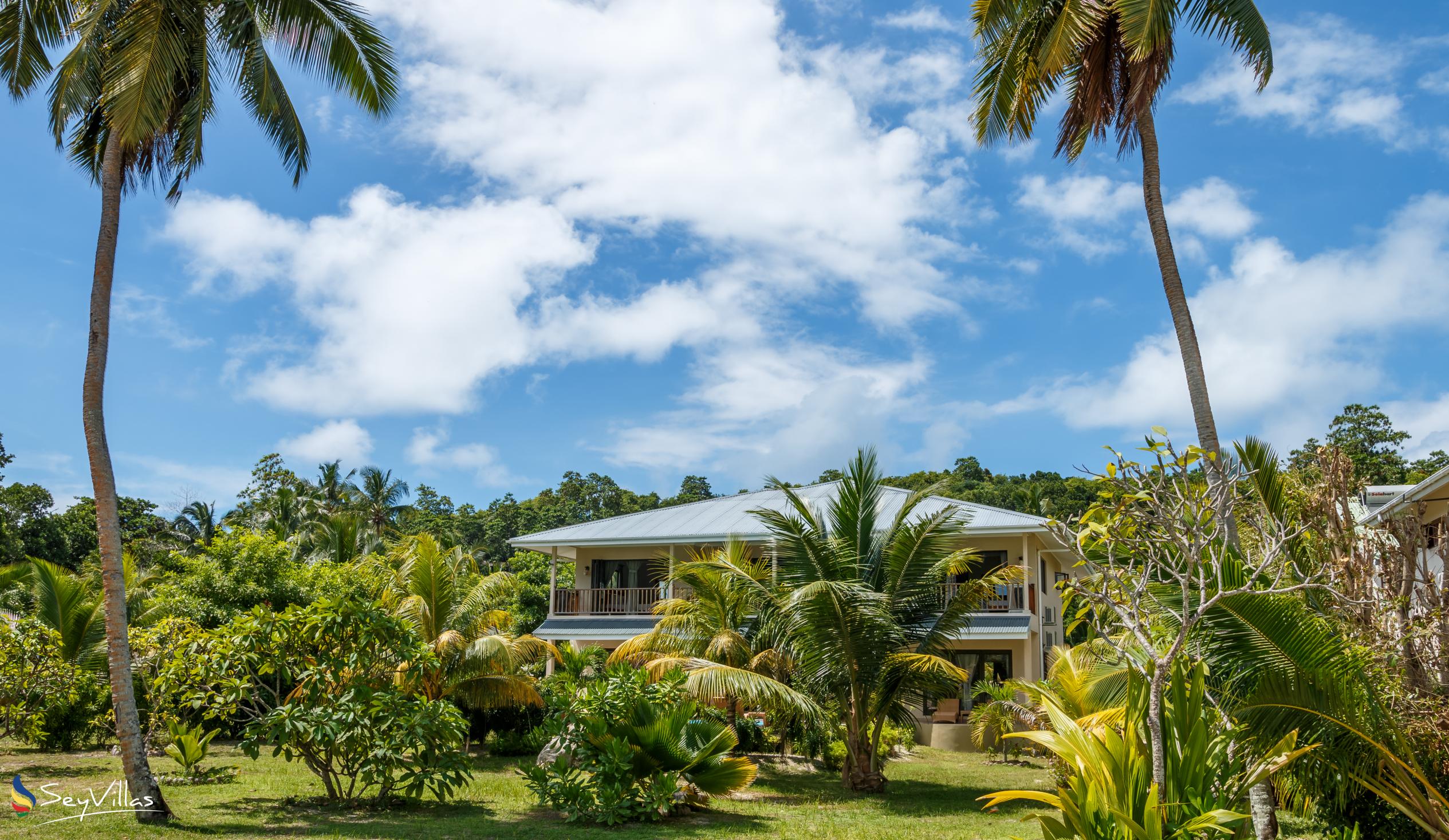 Foto 4: Surf Tropical Villa (Seascape Villa) - Aussenbereich - Cerf Island (Seychellen)