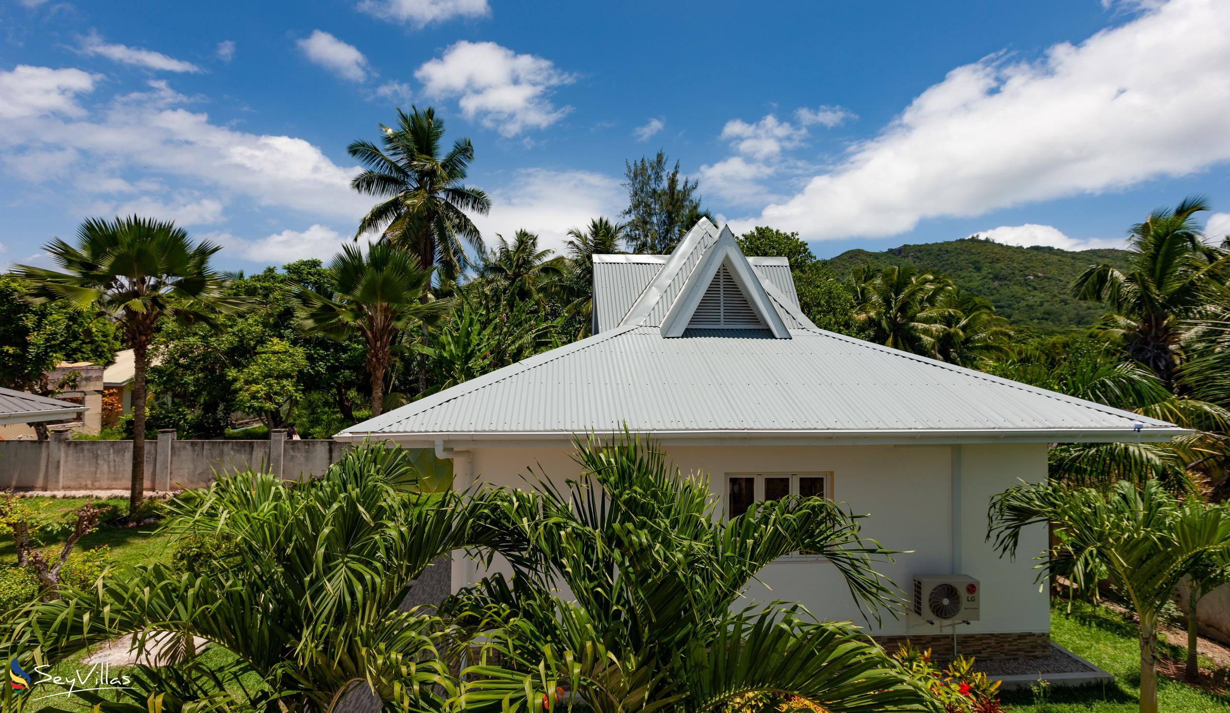 Photo 9: Villa Aya - Outdoor area - Praslin (Seychelles)