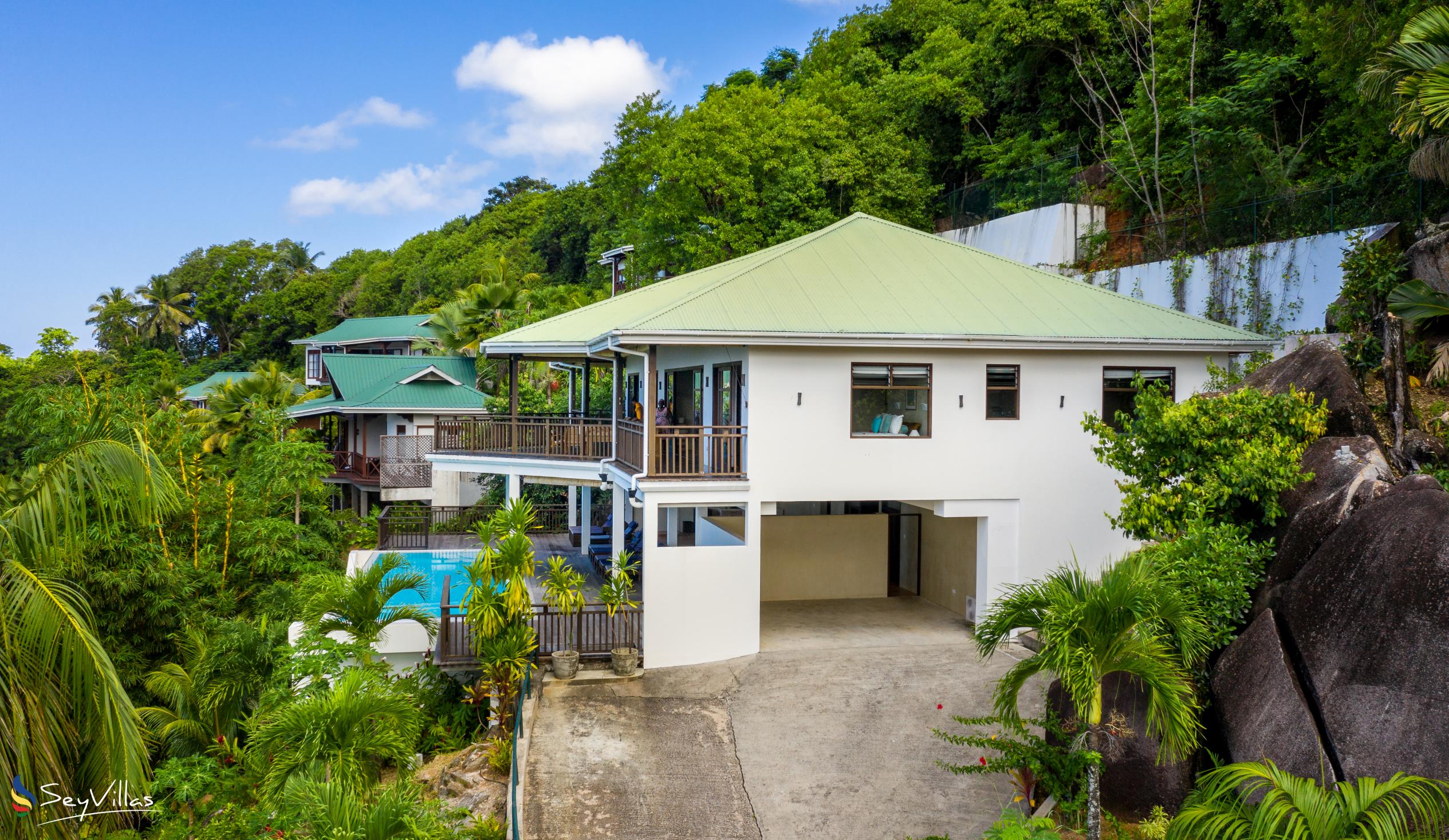 Foto 14: Palm Royal Luxury Villas - Aussenbereich - Mahé (Seychellen)