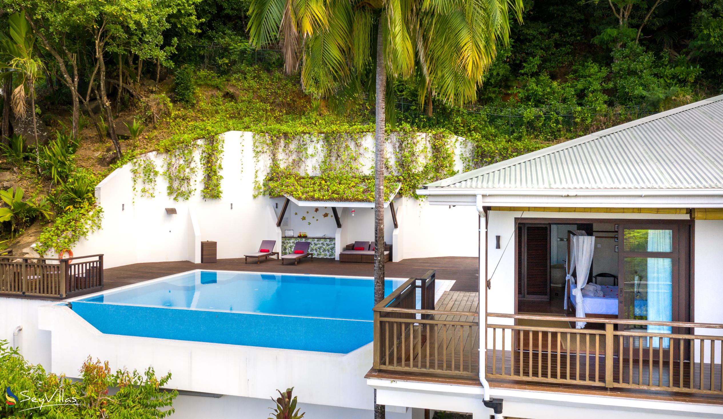 Foto 8: Palm Royal Luxury Villas - Aussenbereich - Mahé (Seychellen)