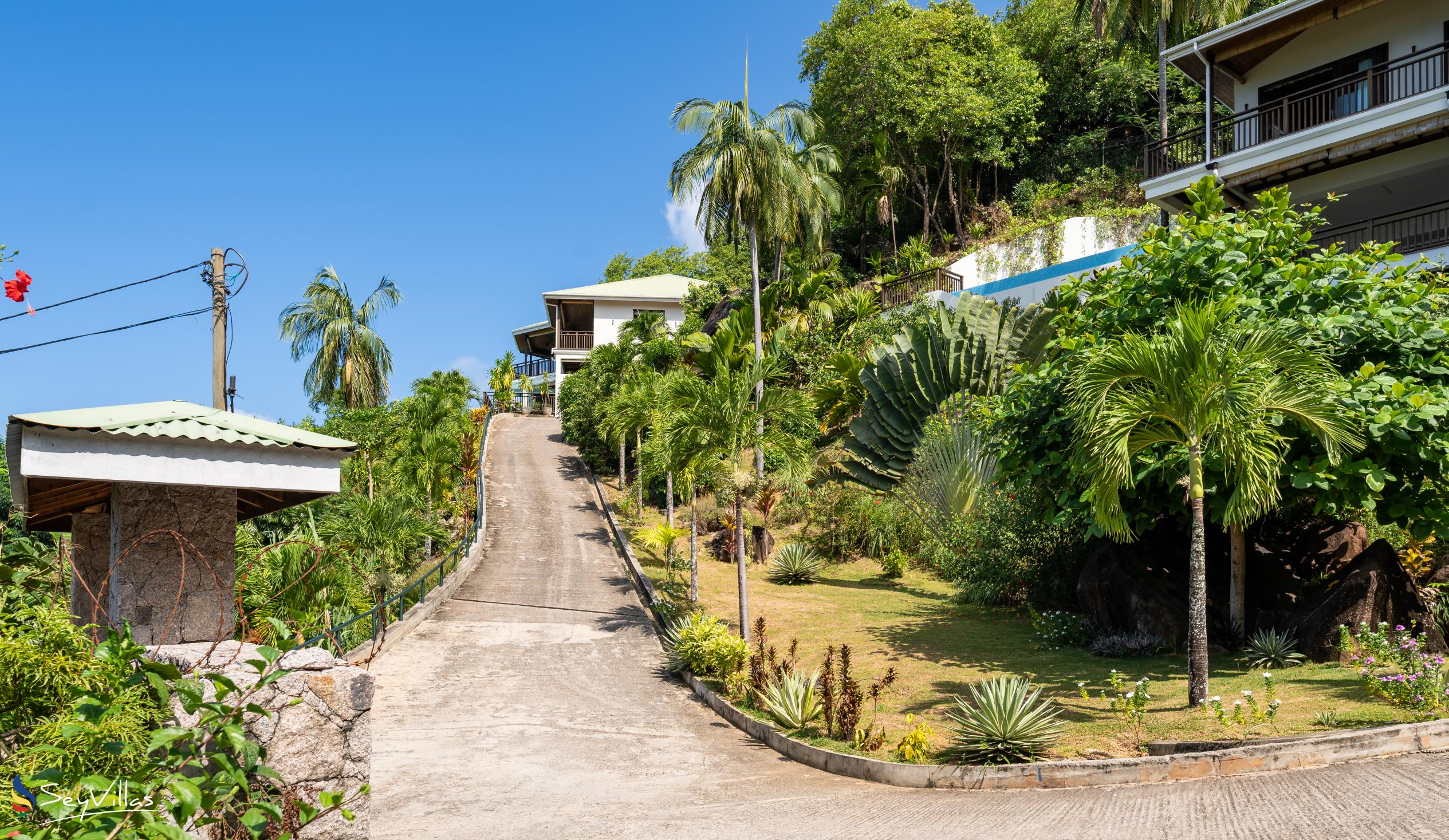 Photo 15: Palm Royal Luxury Villas - Outdoor area - Mahé (Seychelles)