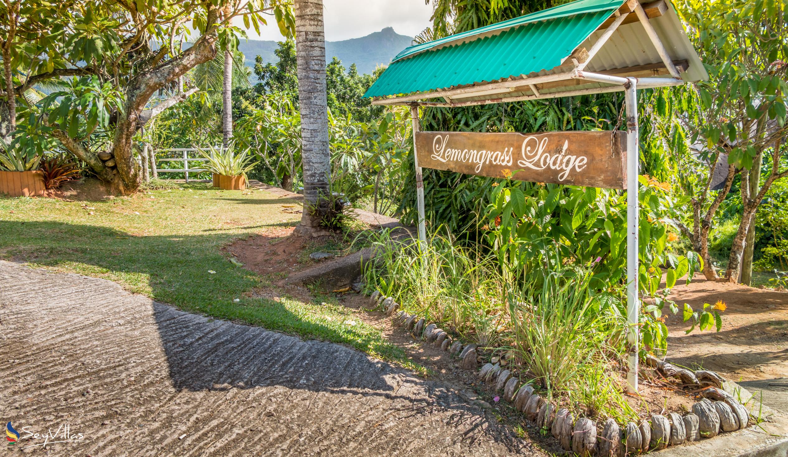 Foto 134: Lemongrass Lodge - Aussenbereich - Mahé (Seychellen)