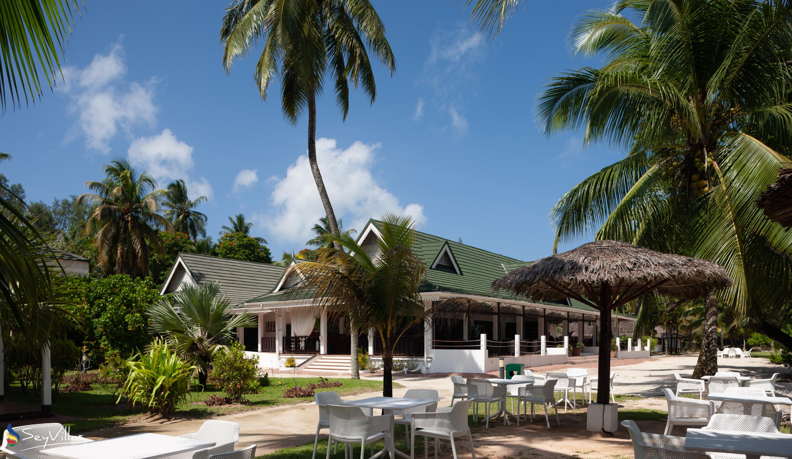 Foto 3: Hotel Cote D'Or Lodge - Aussenbereich - Praslin (Seychellen)