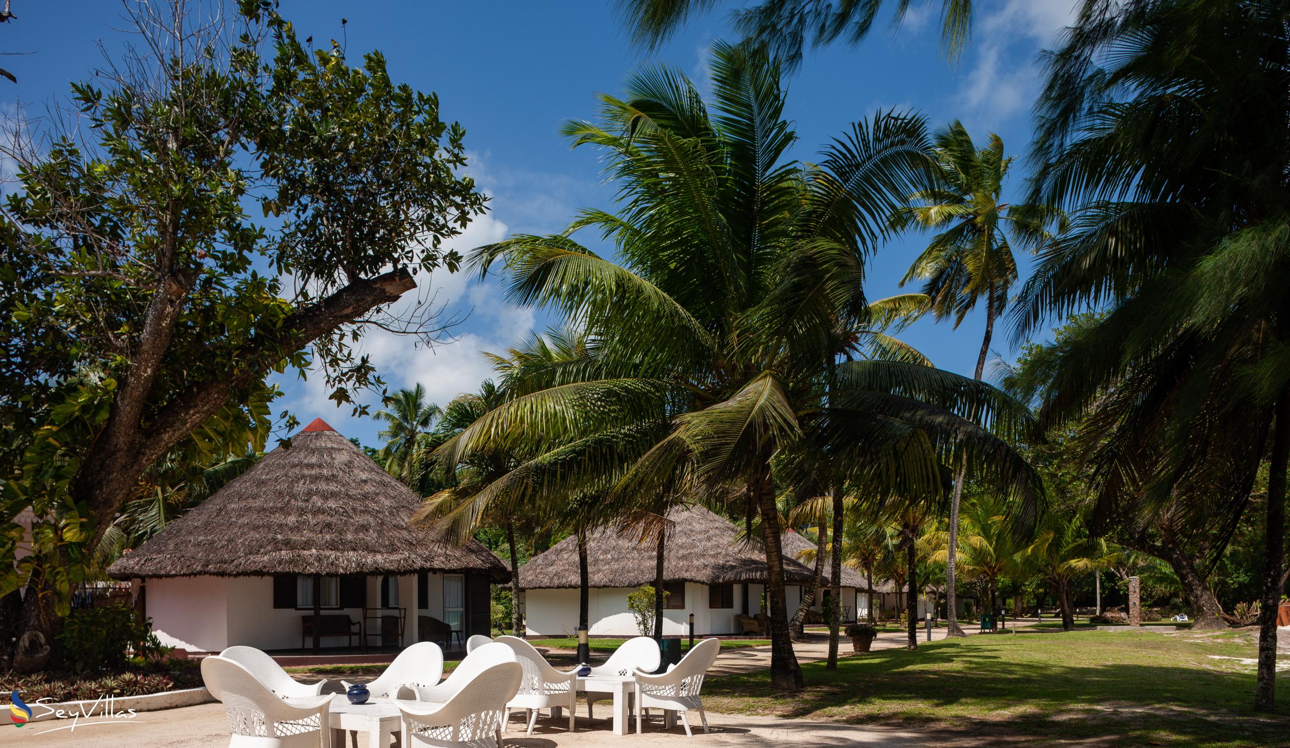 Foto 13: Hotel Cote D'Or Lodge - Aussenbereich - Praslin (Seychellen)