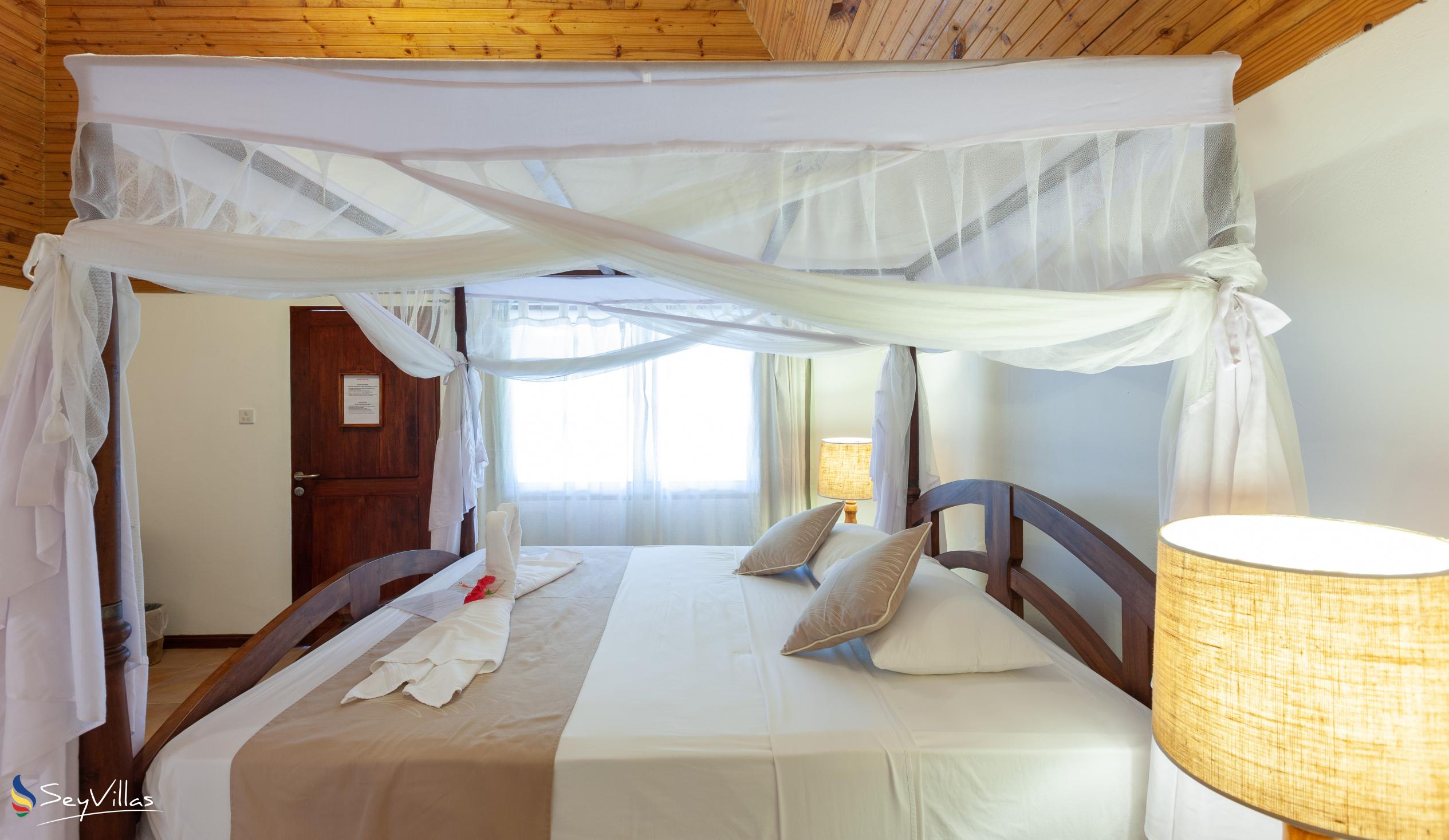 Foto 76: Hotel Cote D'Or Lodge - Beachfront-Zimmer - Praslin (Seychellen)