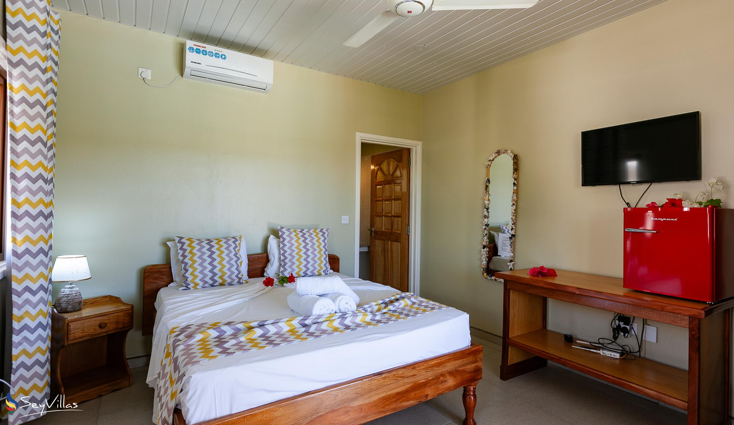 Foto 22: Hyde-Tide Apartments - Standard Zimmer - La Digue (Seychellen)