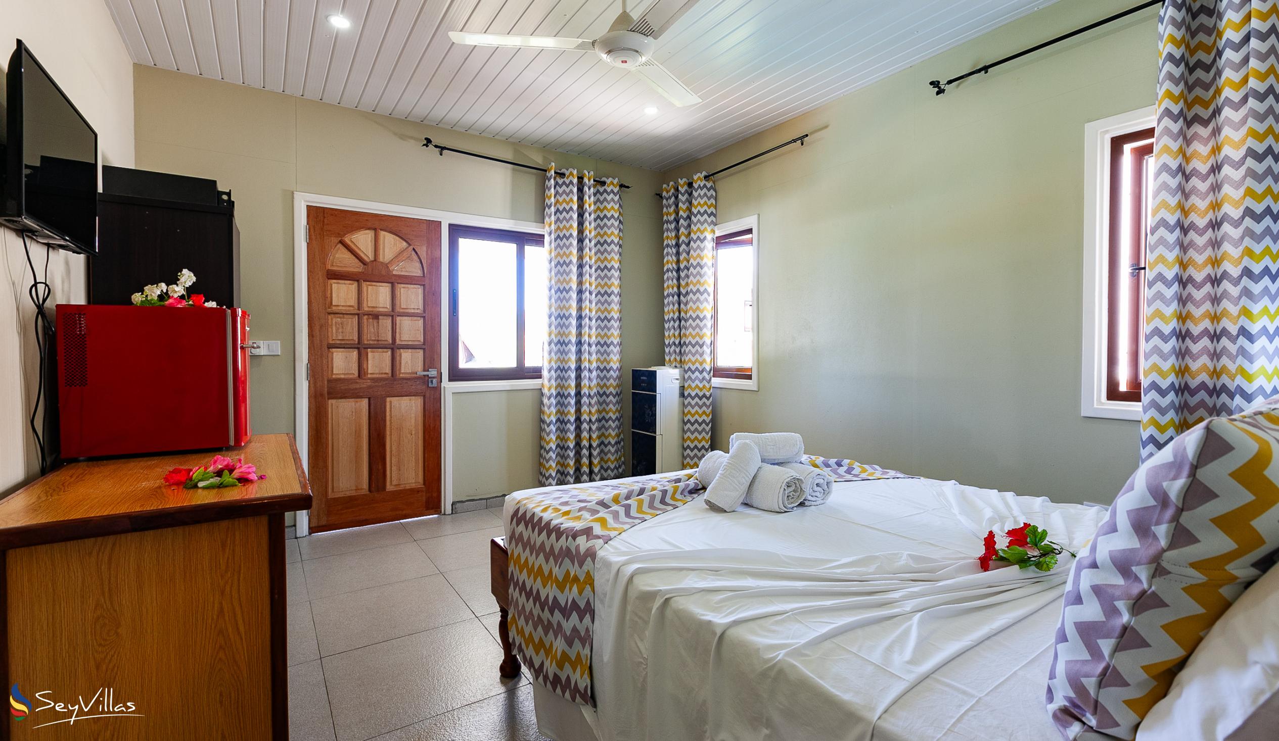Foto 24: Hyde-Tide Guesthouse - Standard Zimmer - La Digue (Seychellen)