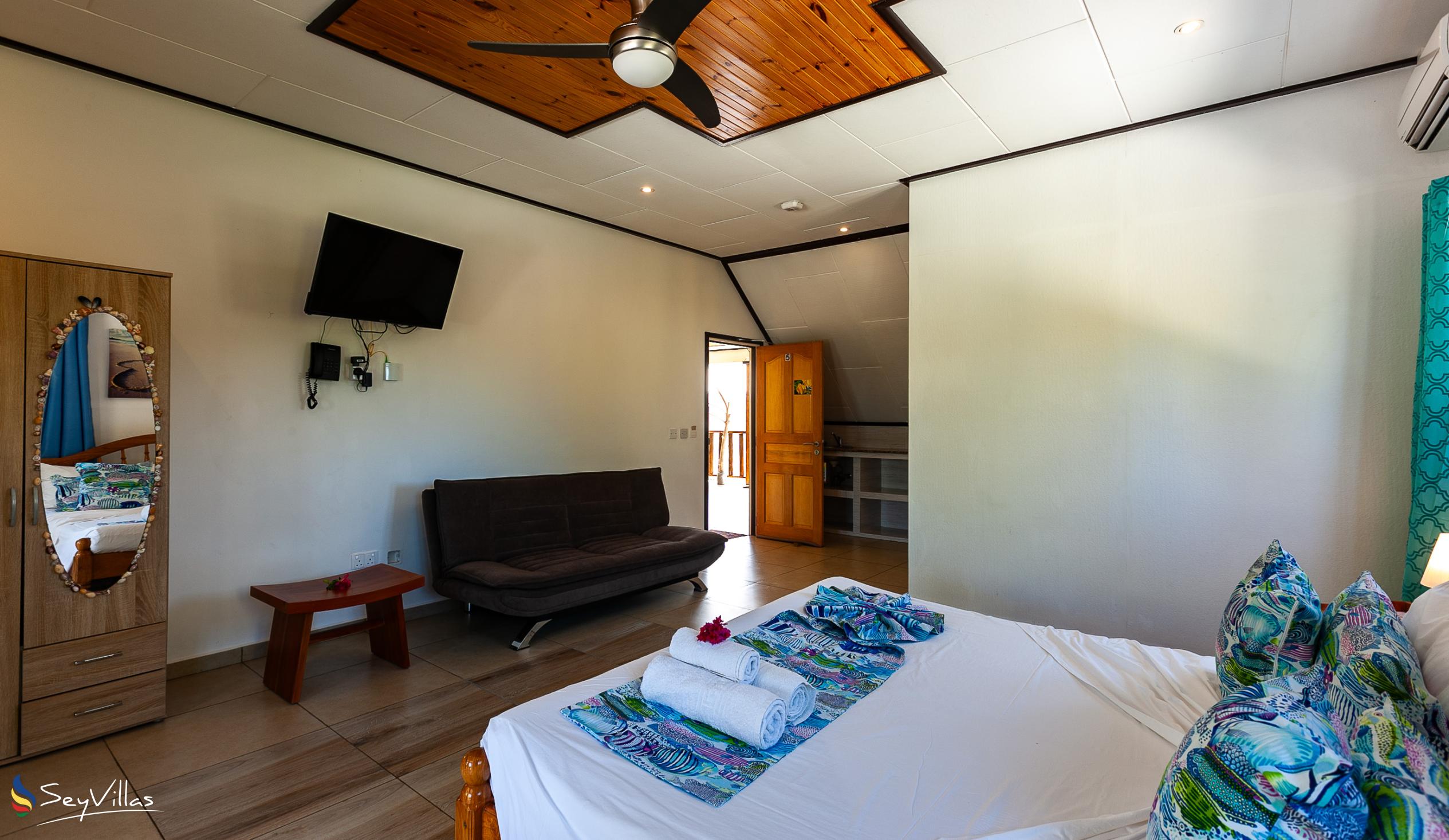Foto 40: Hyde-Tide Guesthouse - Superior Zimmer - La Digue (Seychellen)