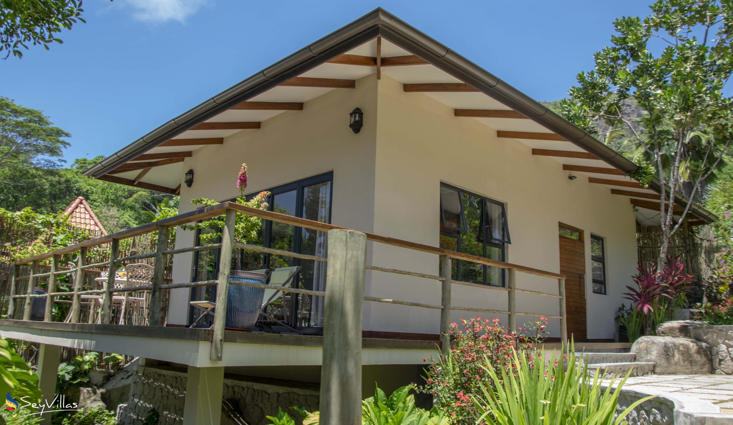 Foto 4: Domaine Desaubin Luxury Villas - Aussenbereich - Mahé (Seychellen)