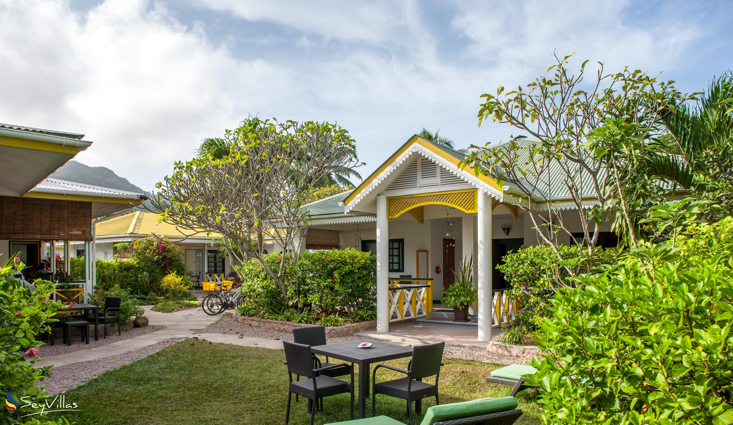 Photo 1: Pension Michel - Outdoor area - La Digue (Seychelles)