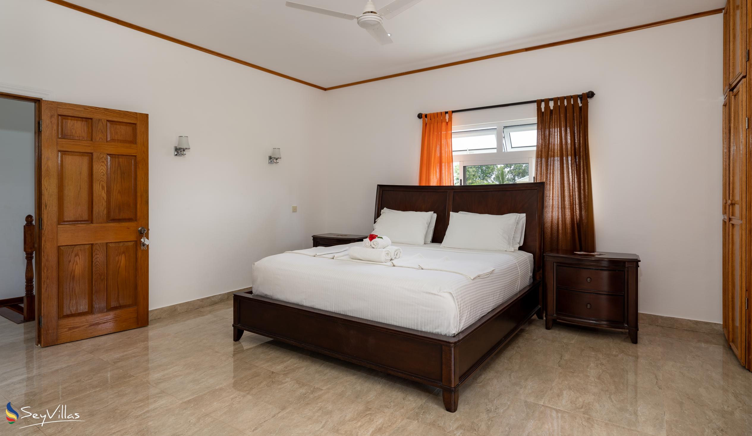 Foto 53: Julie's Holiday Home - Doppelzimmer mit Gartenblick - Mahé (Seychellen)