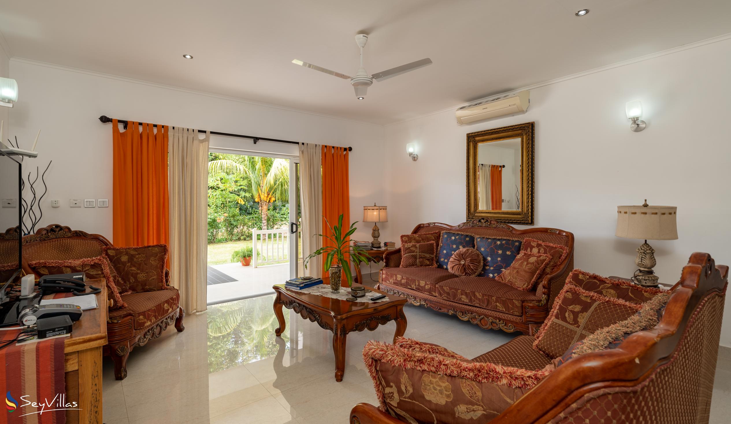 Photo 10: Julie's Holiday Home - Indoor area - Mahé (Seychelles)
