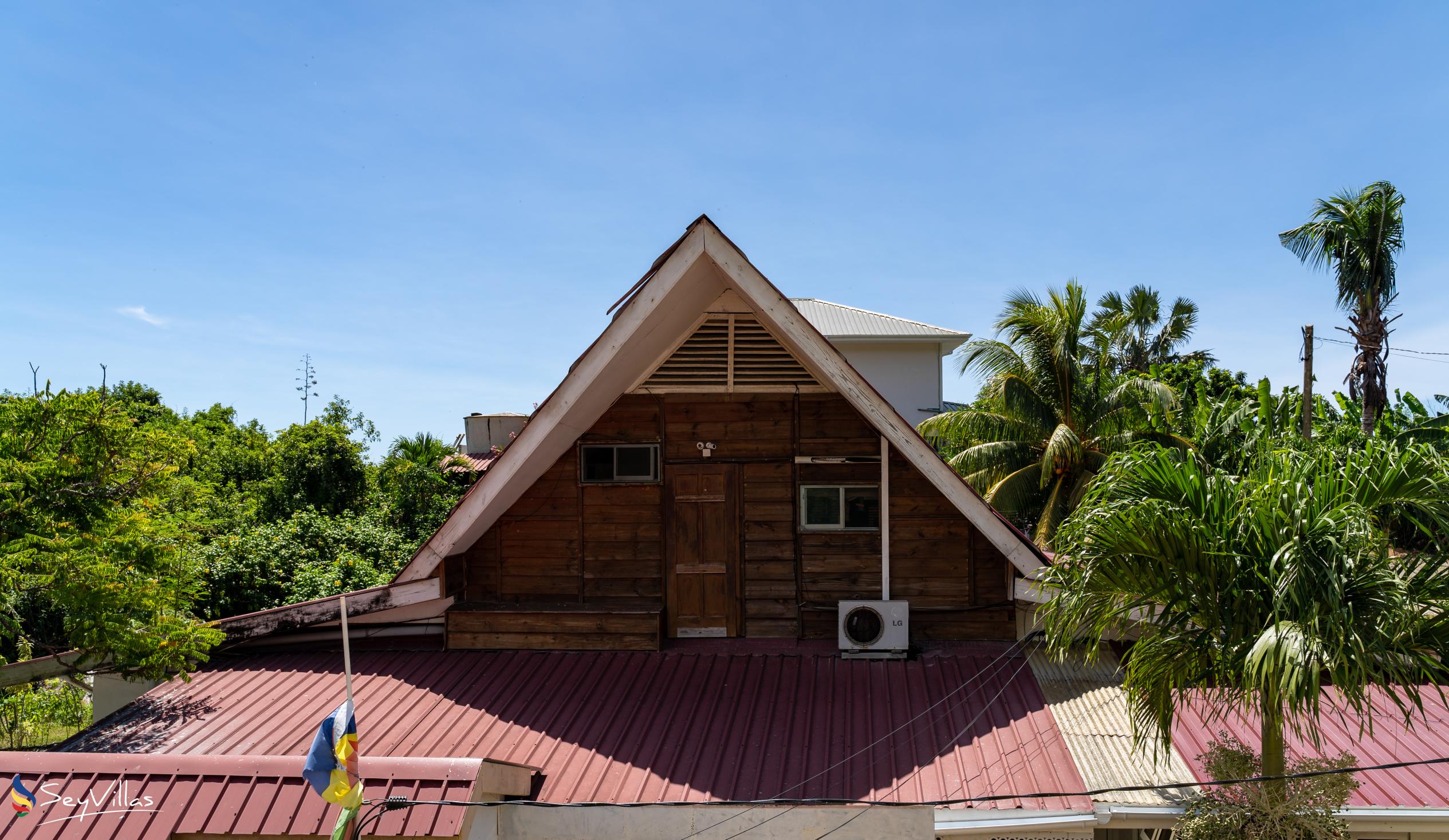 Foto 13: Chez Payet Self Catering - Aussenbereich - Mahé (Seychellen)