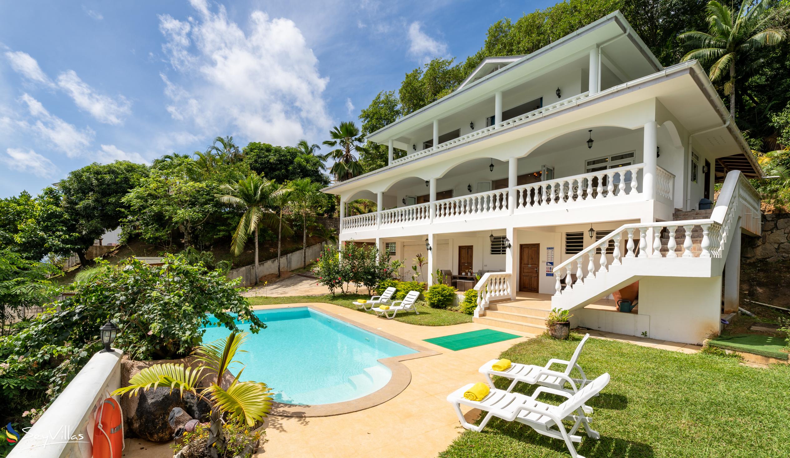 Photo 7: Villa Karibu - Outdoor area - Mahé (Seychelles)
