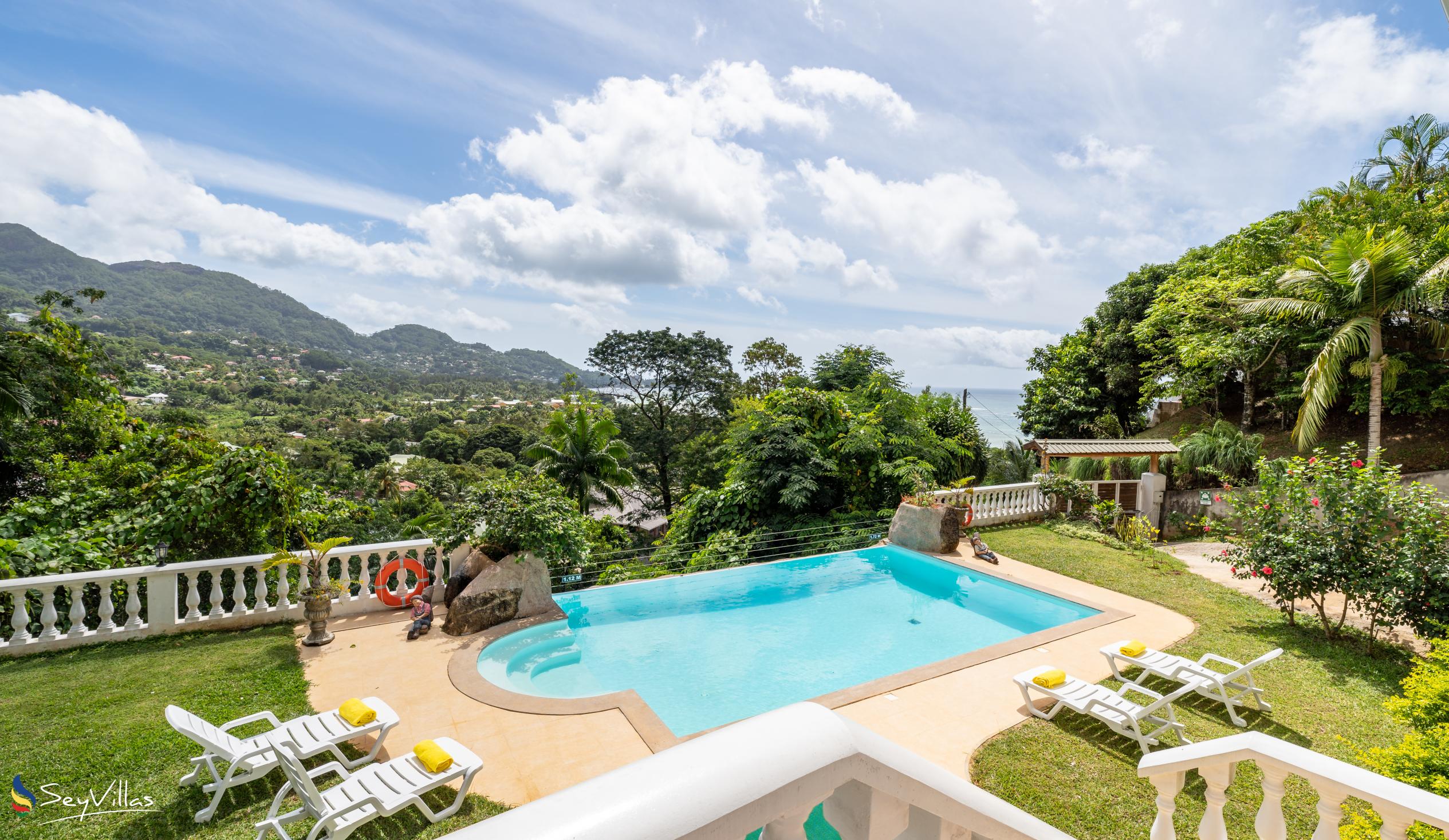 Photo 11: Villa Karibu - Outdoor area - Mahé (Seychelles)