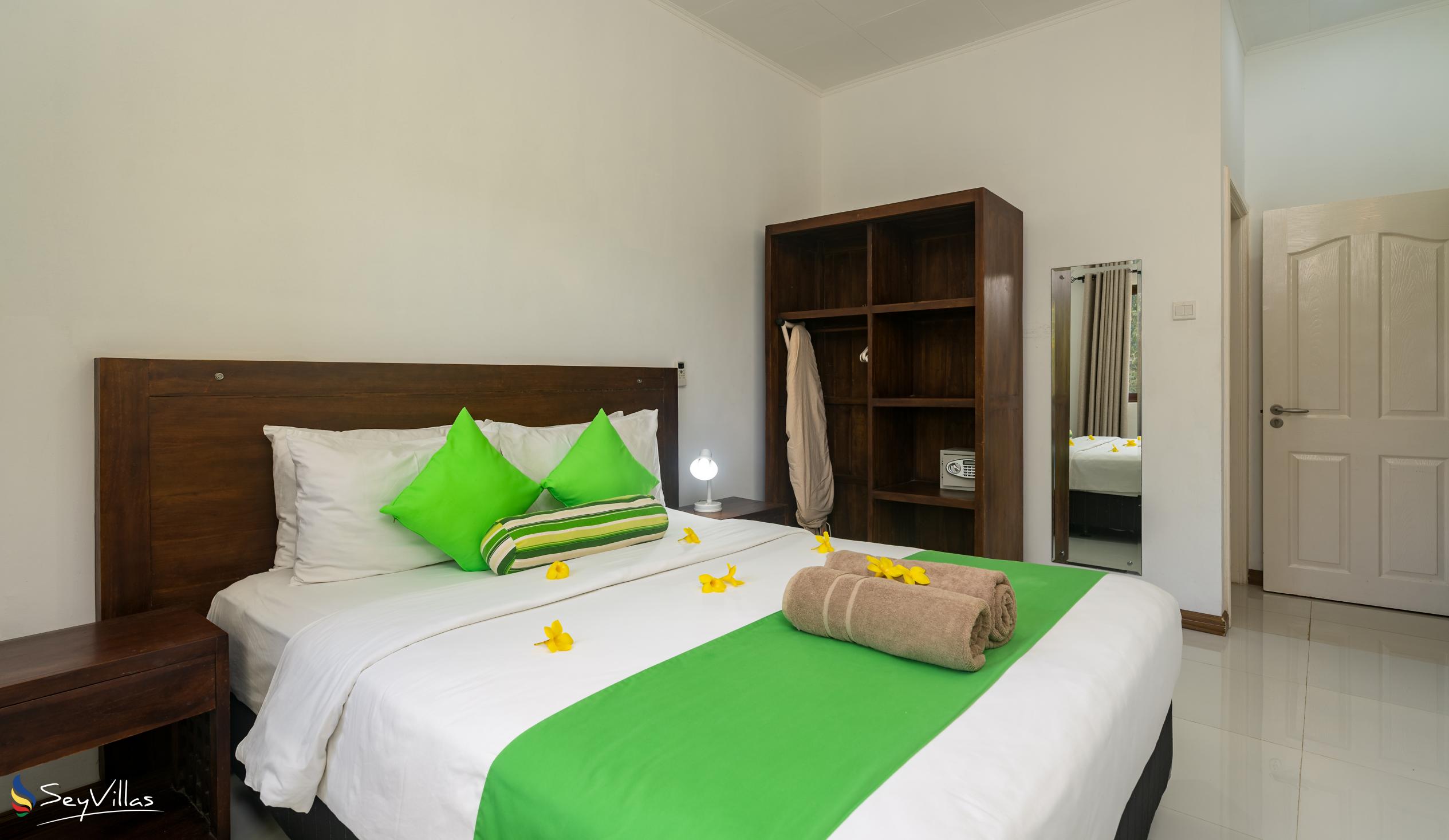 Photo 43: Kanasuk Self Catering Apartments - 2-Bedroom Apartment Lemongrass - Mahé (Seychelles)