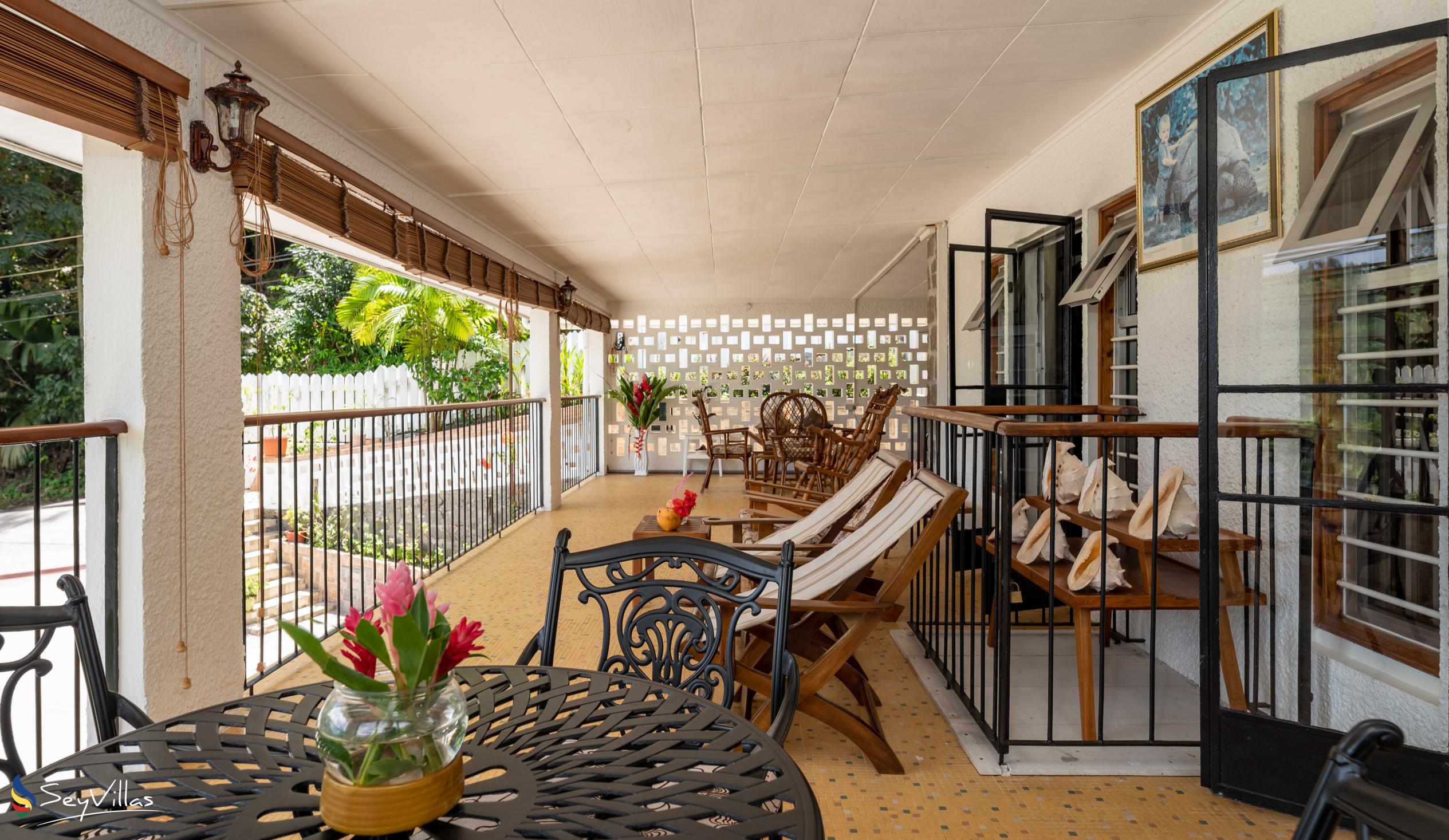 Photo 26: Jane's Serenity Guesthouse - Apartment Authurium - Mahé (Seychelles)