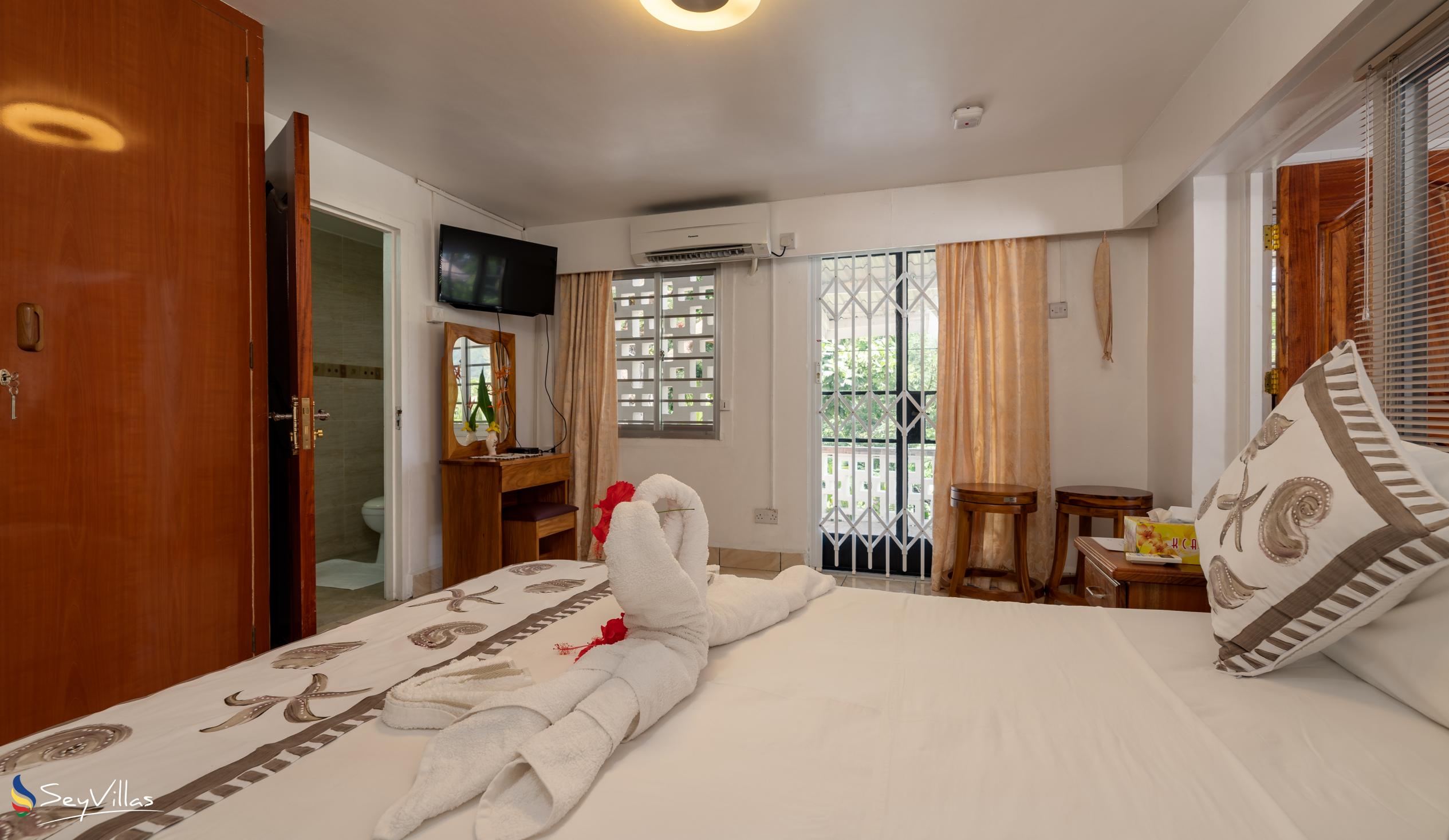 Foto 16: Jane's Serenity Guesthouse - Appartamento Rozamer - Mahé (Seychelles)