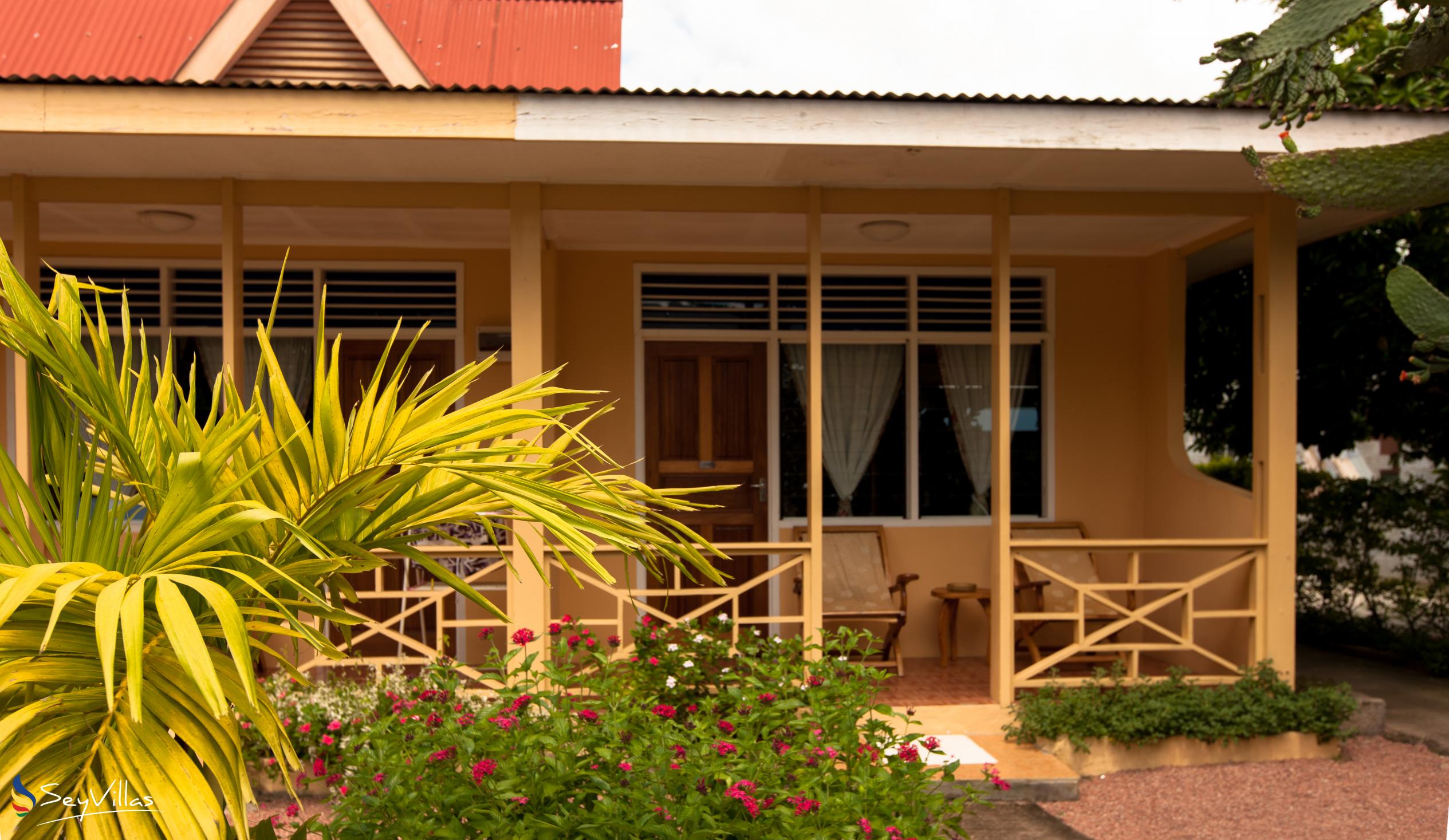 Photo 6: Chez Marston - Outdoor area - La Digue (Seychelles)