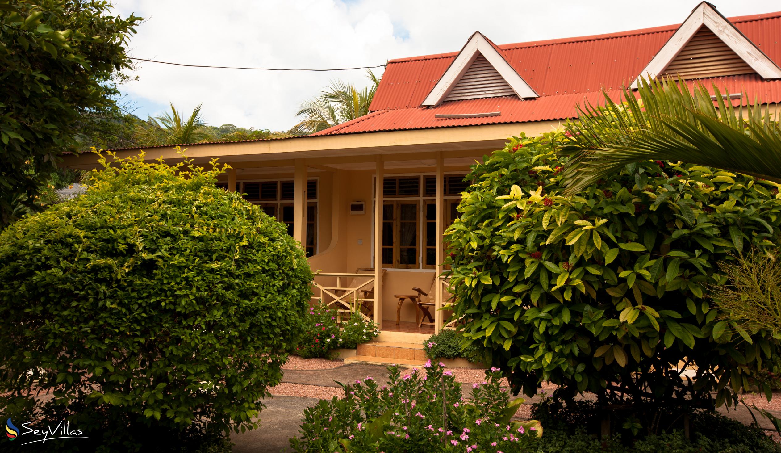 Photo 7: Chez Marston - Outdoor area - La Digue (Seychelles)
