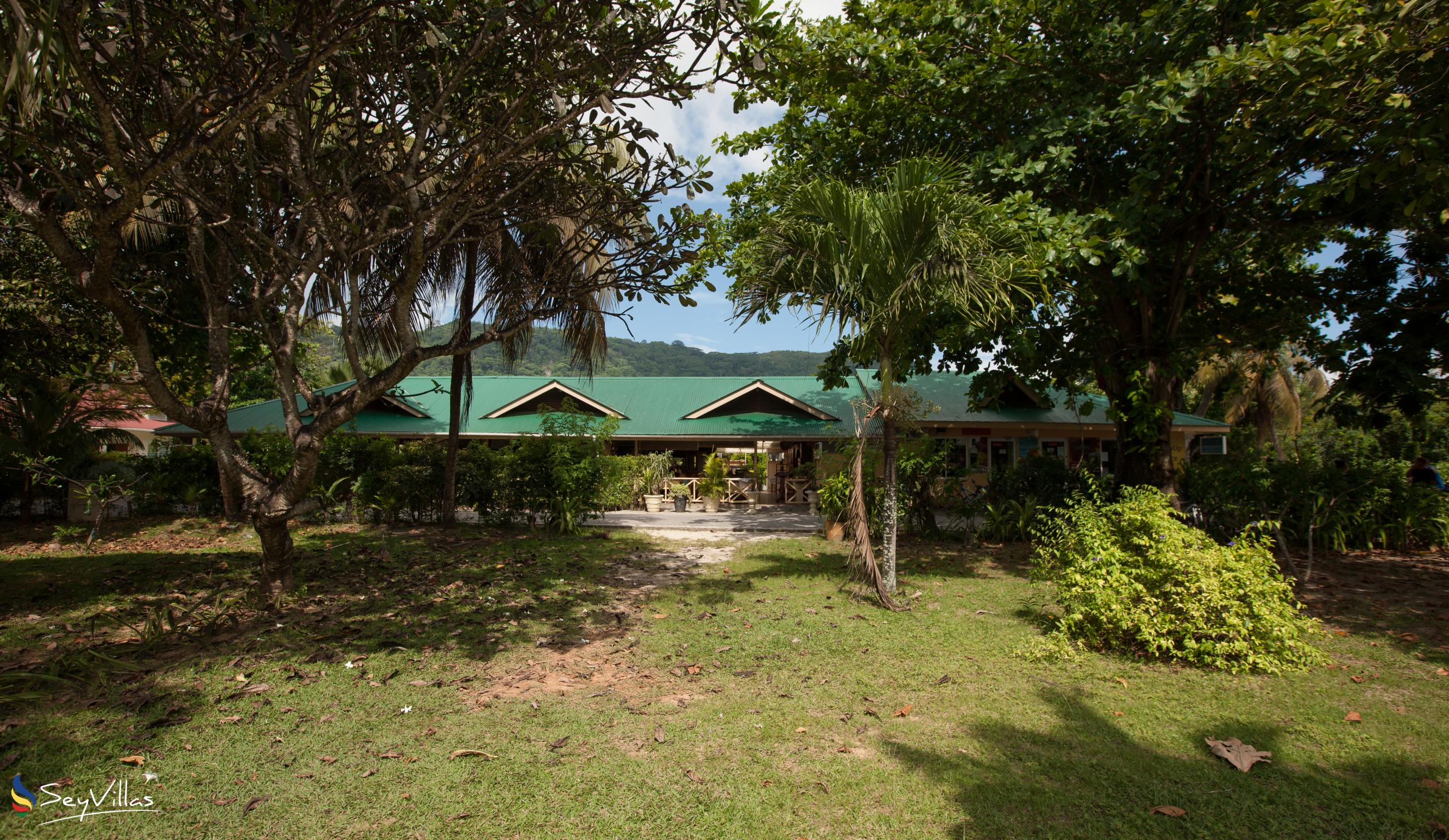 Photo 13: Chez Marston - Outdoor area - La Digue (Seychelles)