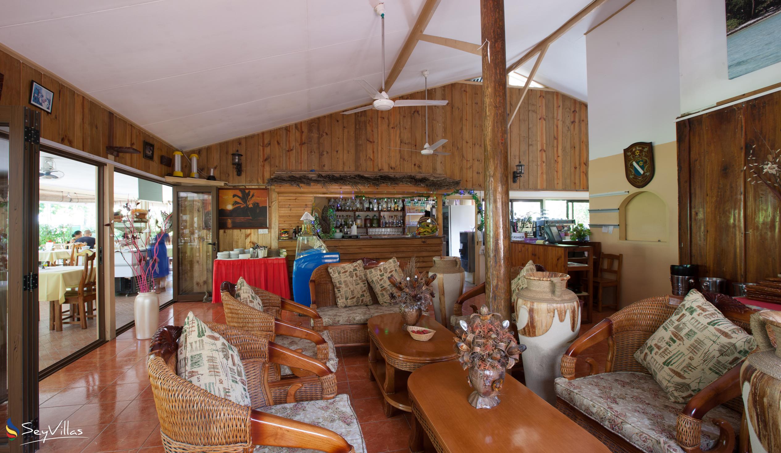 Photo 16: Chez Marston - Indoor area - La Digue (Seychelles)