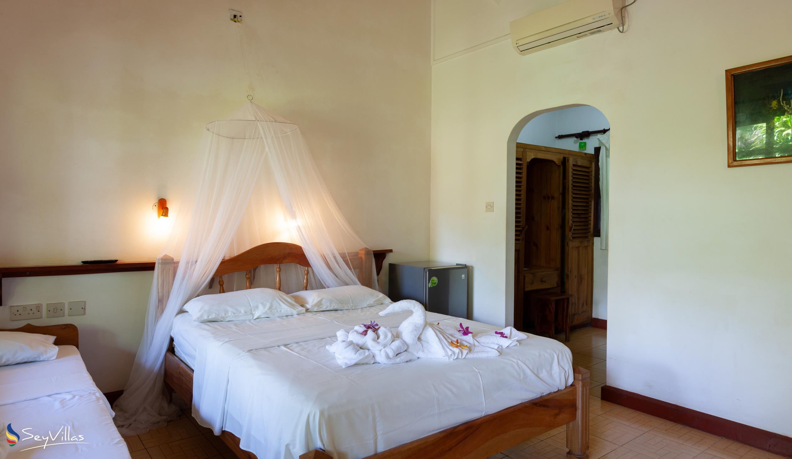 Foto 49: Bernique Guesthouse - Standard Zimmer - La Digue (Seychellen)