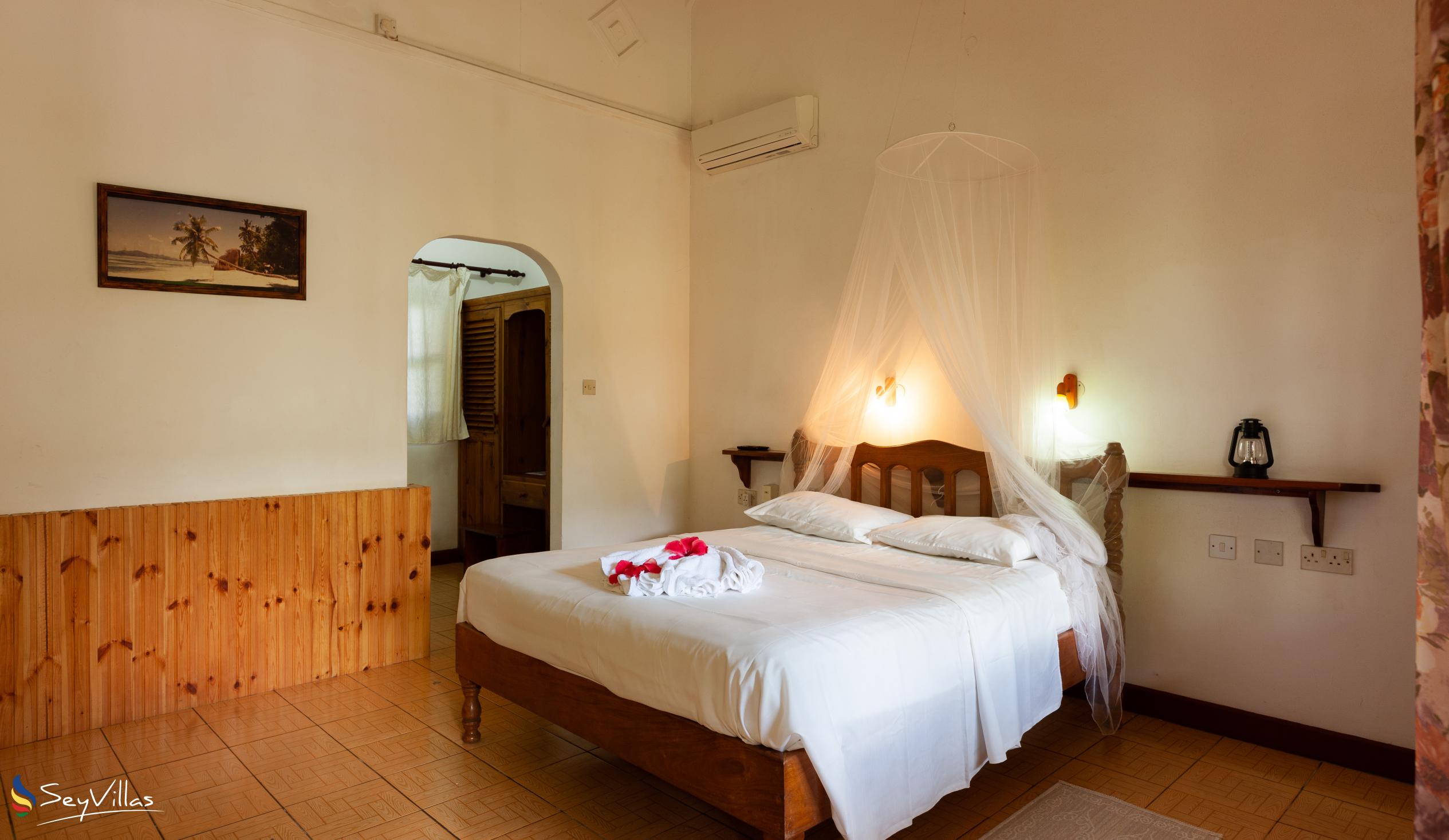 Foto 58: Bernique Guesthouse - Standard Zimmer - La Digue (Seychellen)