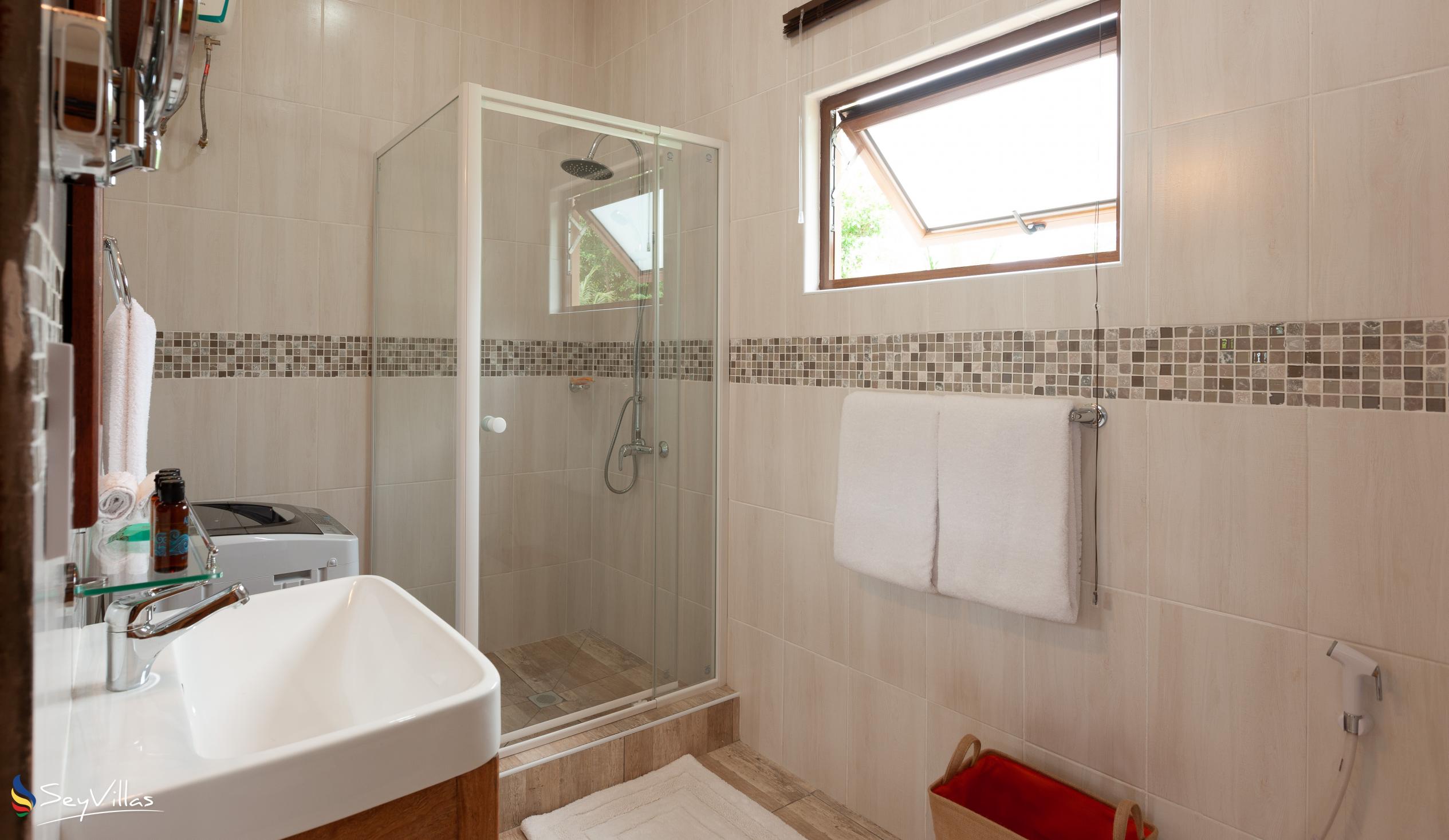 Photo 38: Stone Self Catering Apartments - 1-Bedroom Apartment - Praslin (Seychelles)