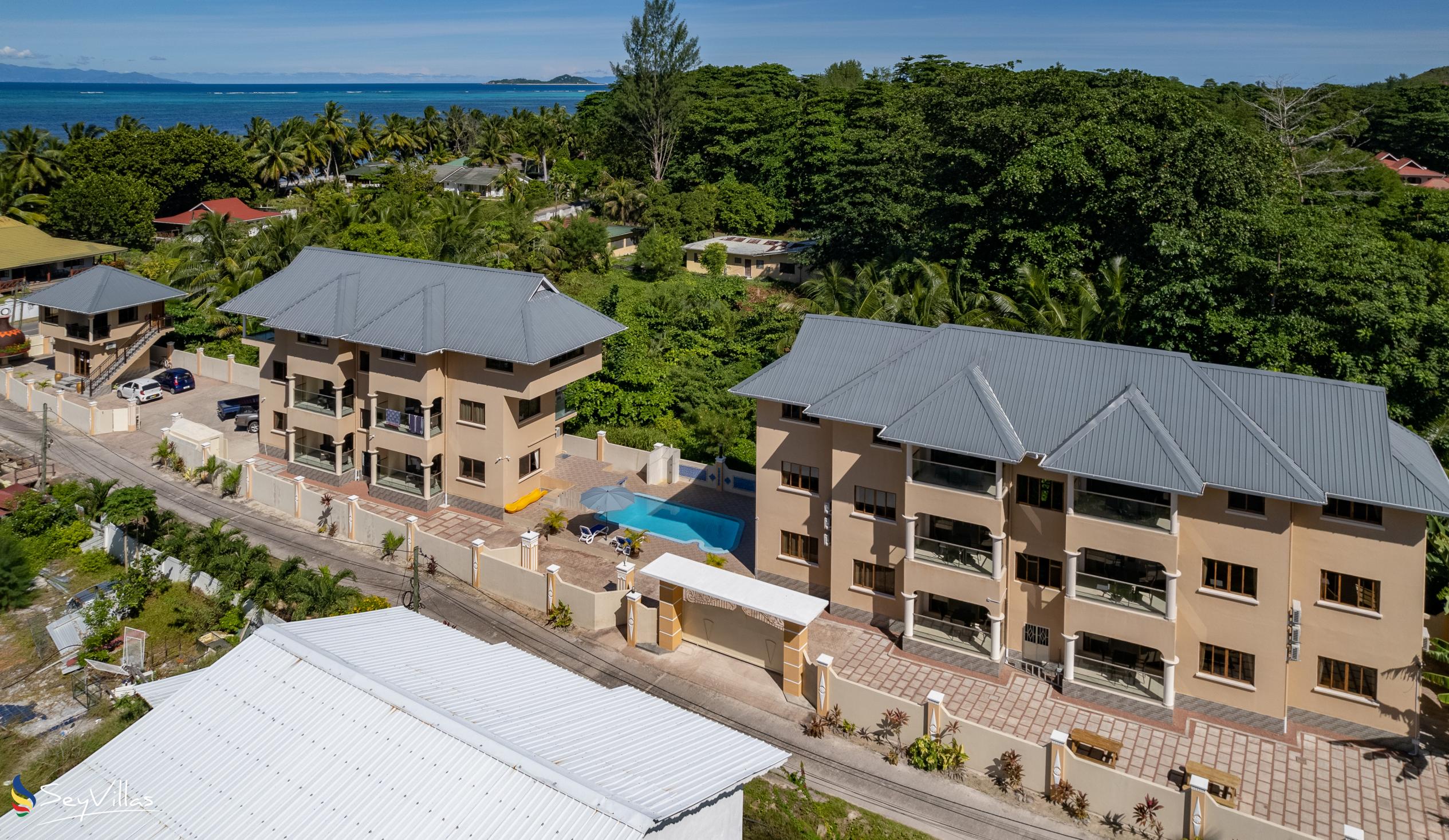 Foto 12: Stone Self Catering Apartments - Aussenbereich - Praslin (Seychellen)