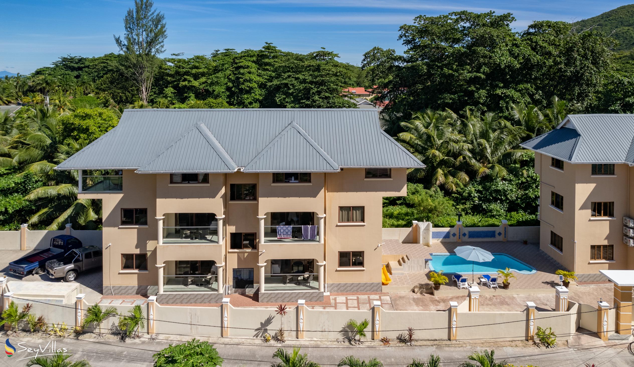 Foto 11: Stone Self Catering Apartments - Aussenbereich - Praslin (Seychellen)