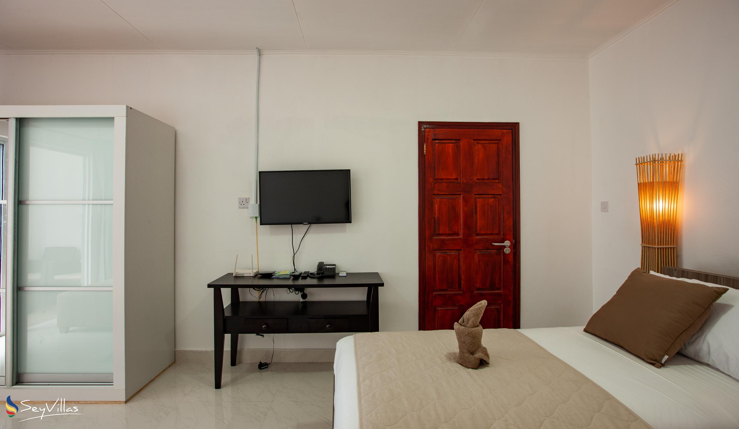 Foto 39: Hotel Plein Soleil - Chambre deux lits - Praslin (Seychelles)