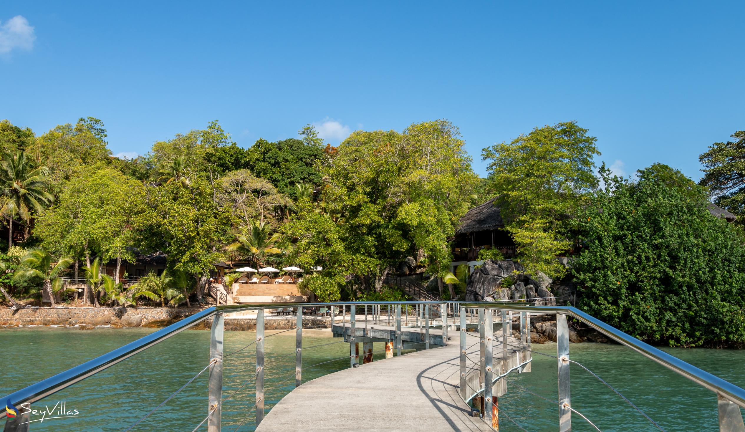 Foto 10: Cerf Island Resort - Aussenbereich - Cerf Island (Seychellen)