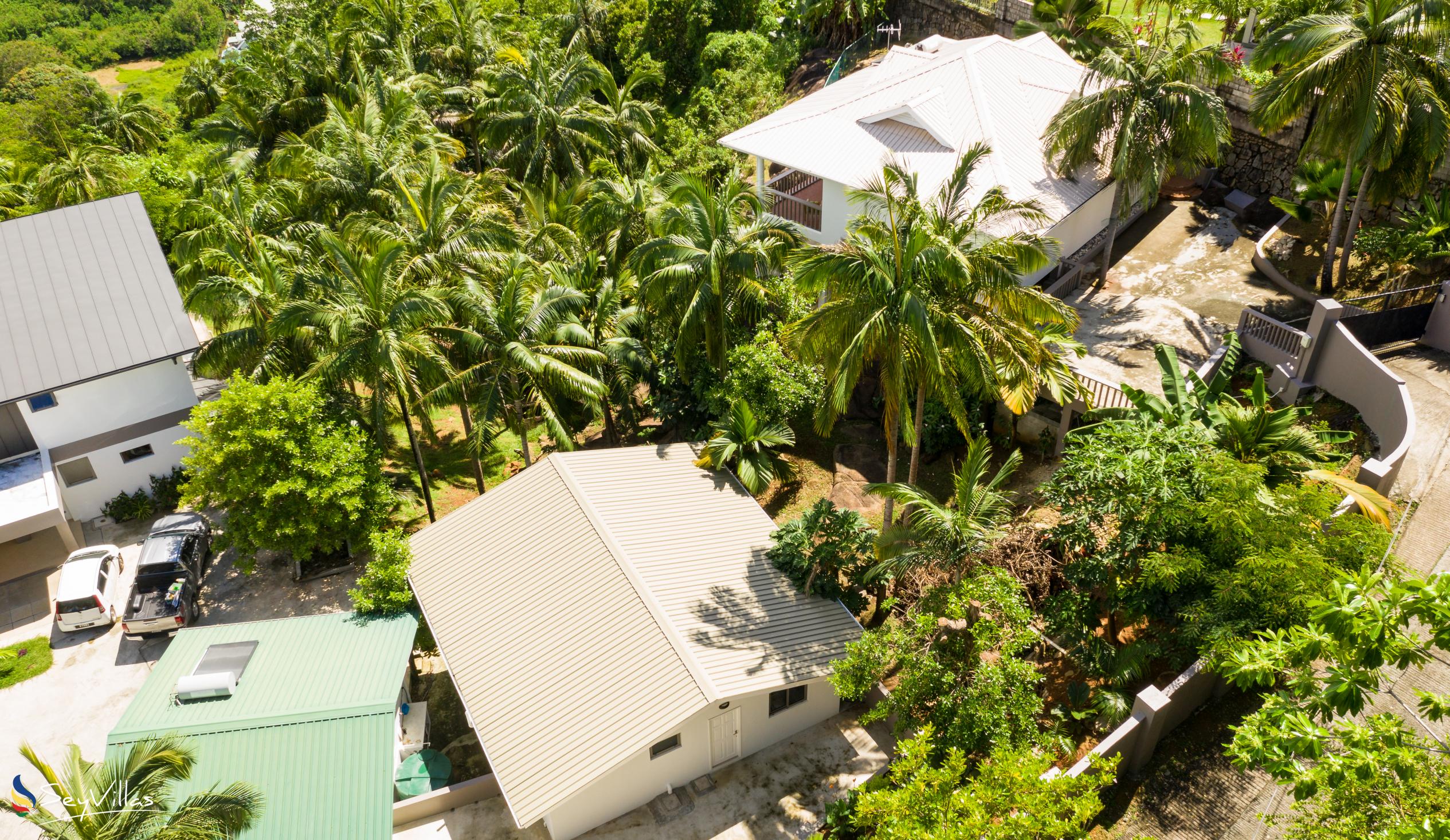 Photo 9: Rock Villas - Outdoor area - Mahé (Seychelles)