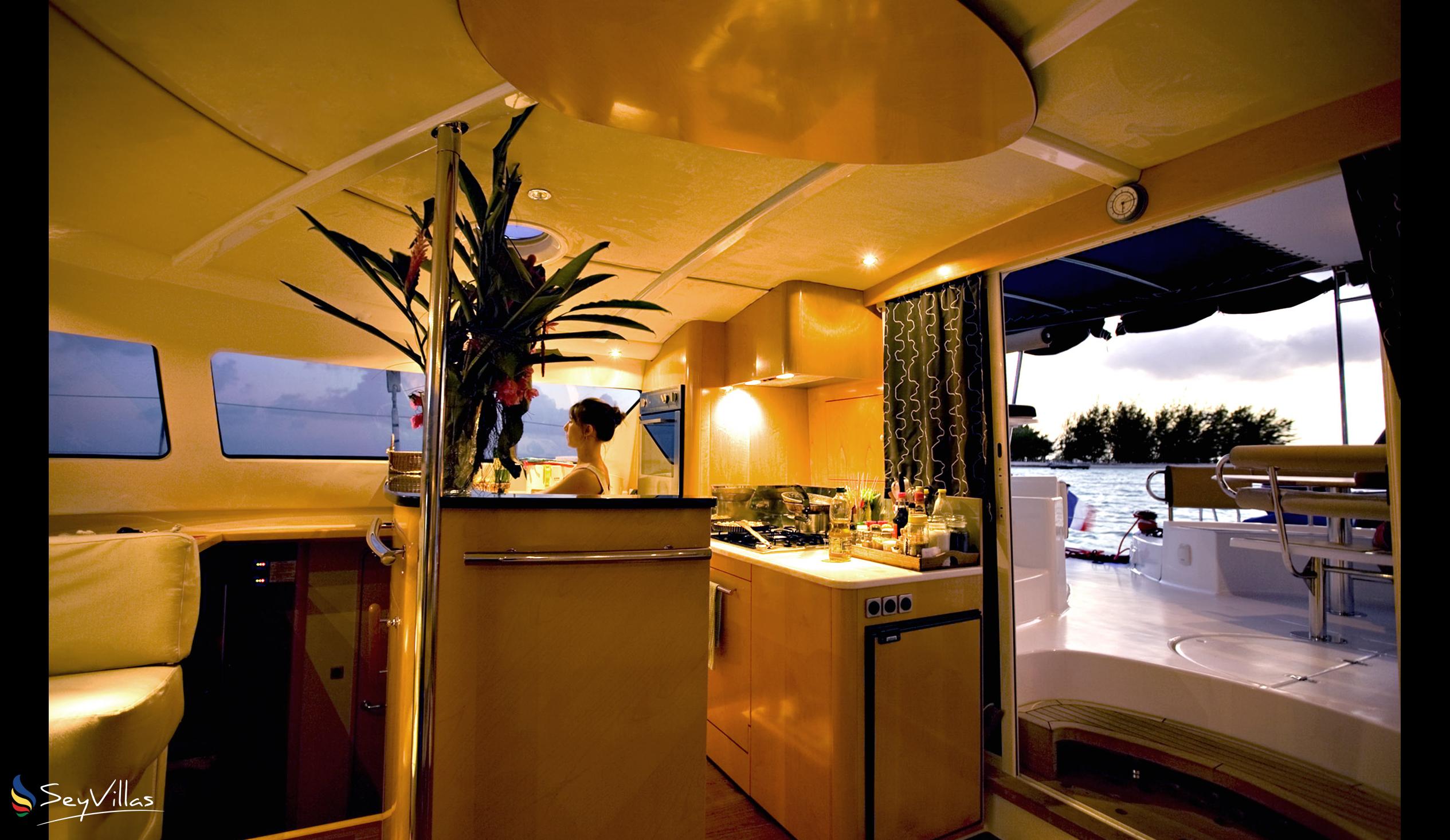 Photo 64: Dream Yacht Silhouette Dream - Indoor area - Seychelles (Seychelles)