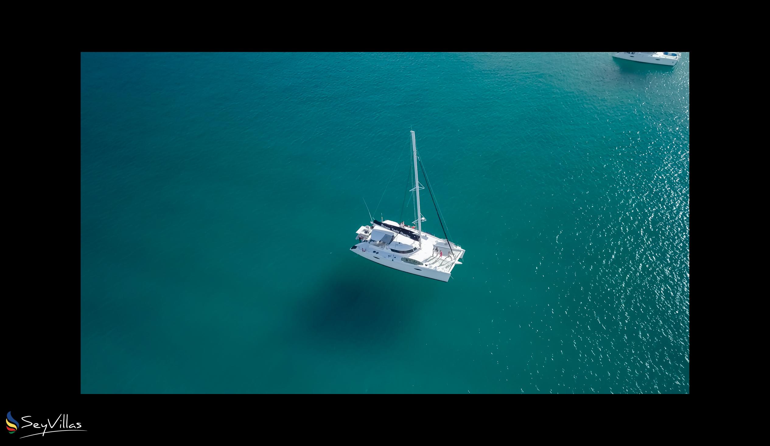 Foto 15: Dream Yacht Silhouette Dream - Aussenbereich - Seychellen (Seychellen)