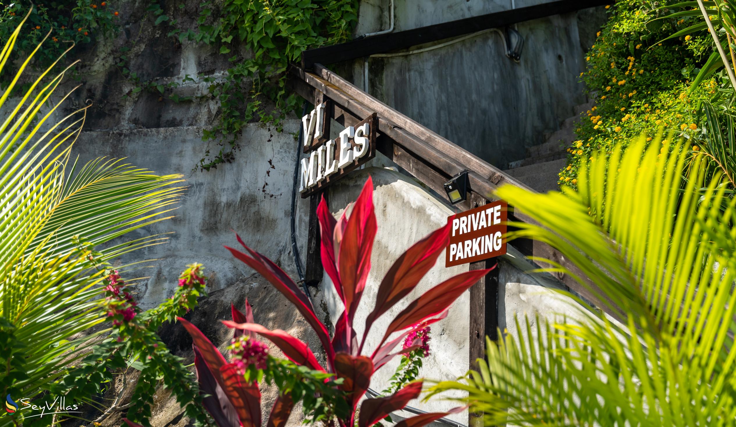 Photo 3: VI Miles Lodge - Outdoor area - Mahé (Seychelles)