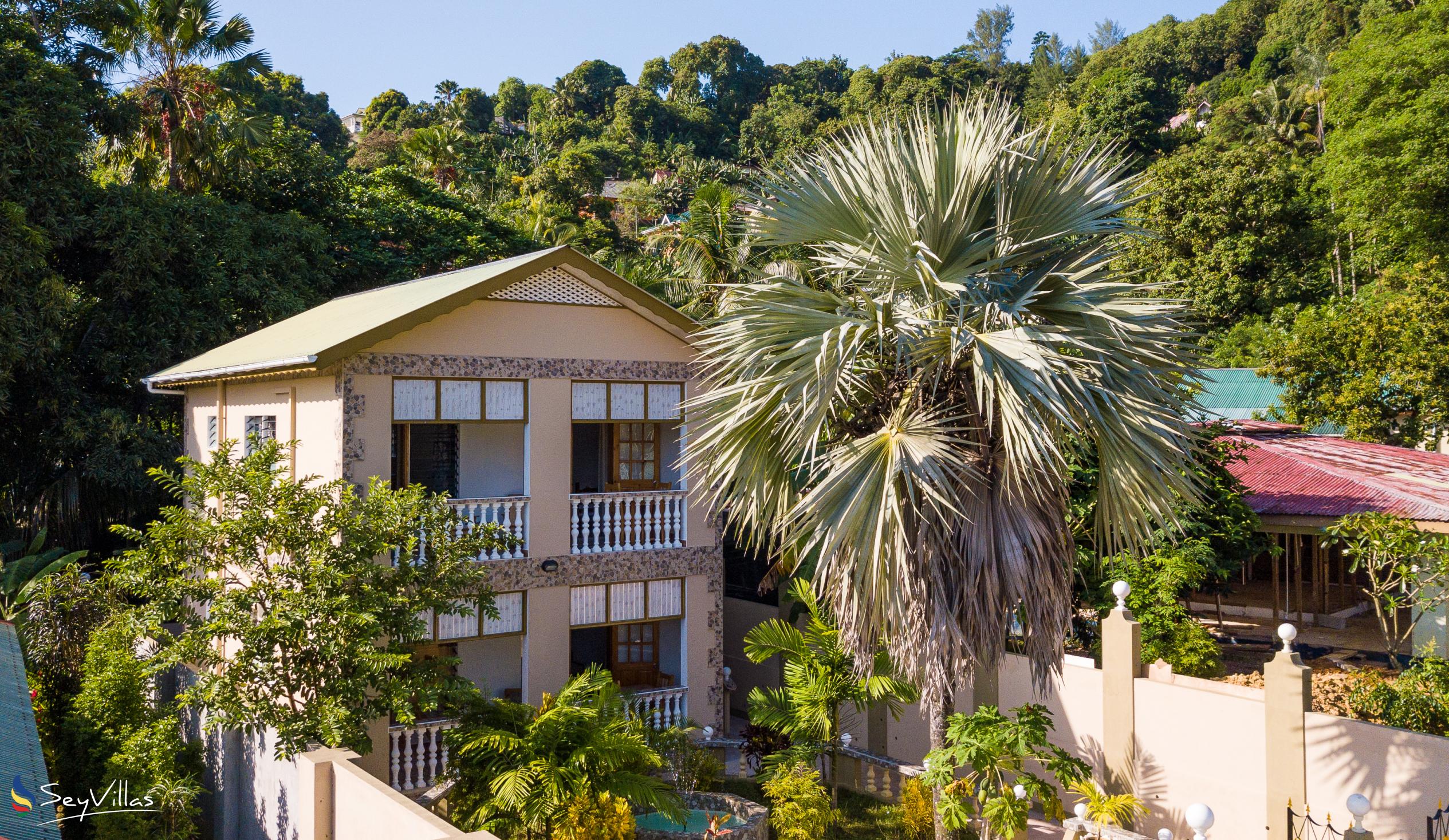 Foto 2: La Residence d'Almee - Aussenbereich - Praslin (Seychellen)