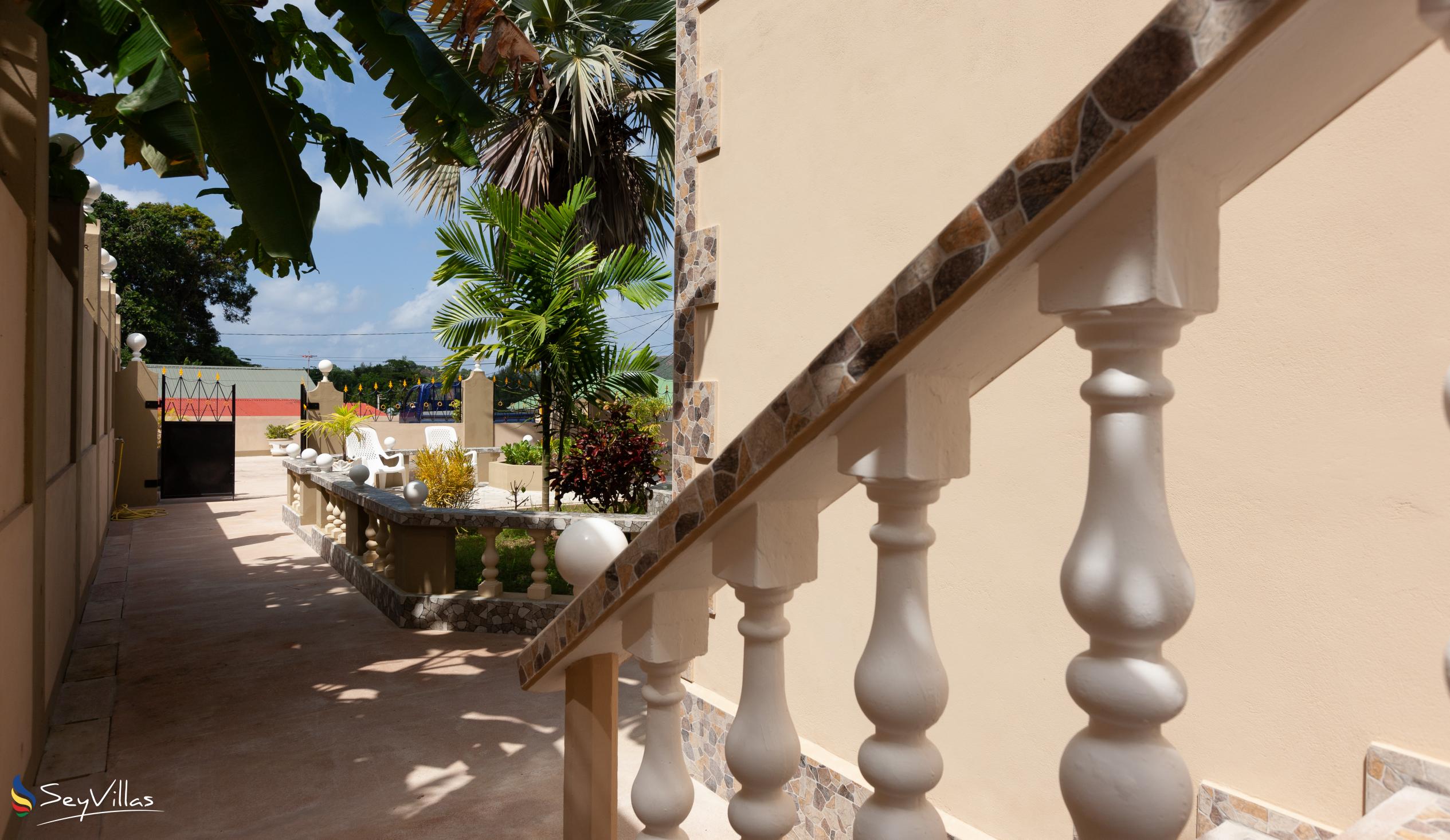 Foto 20: La Residence d'Almee - Aussenbereich - Praslin (Seychellen)