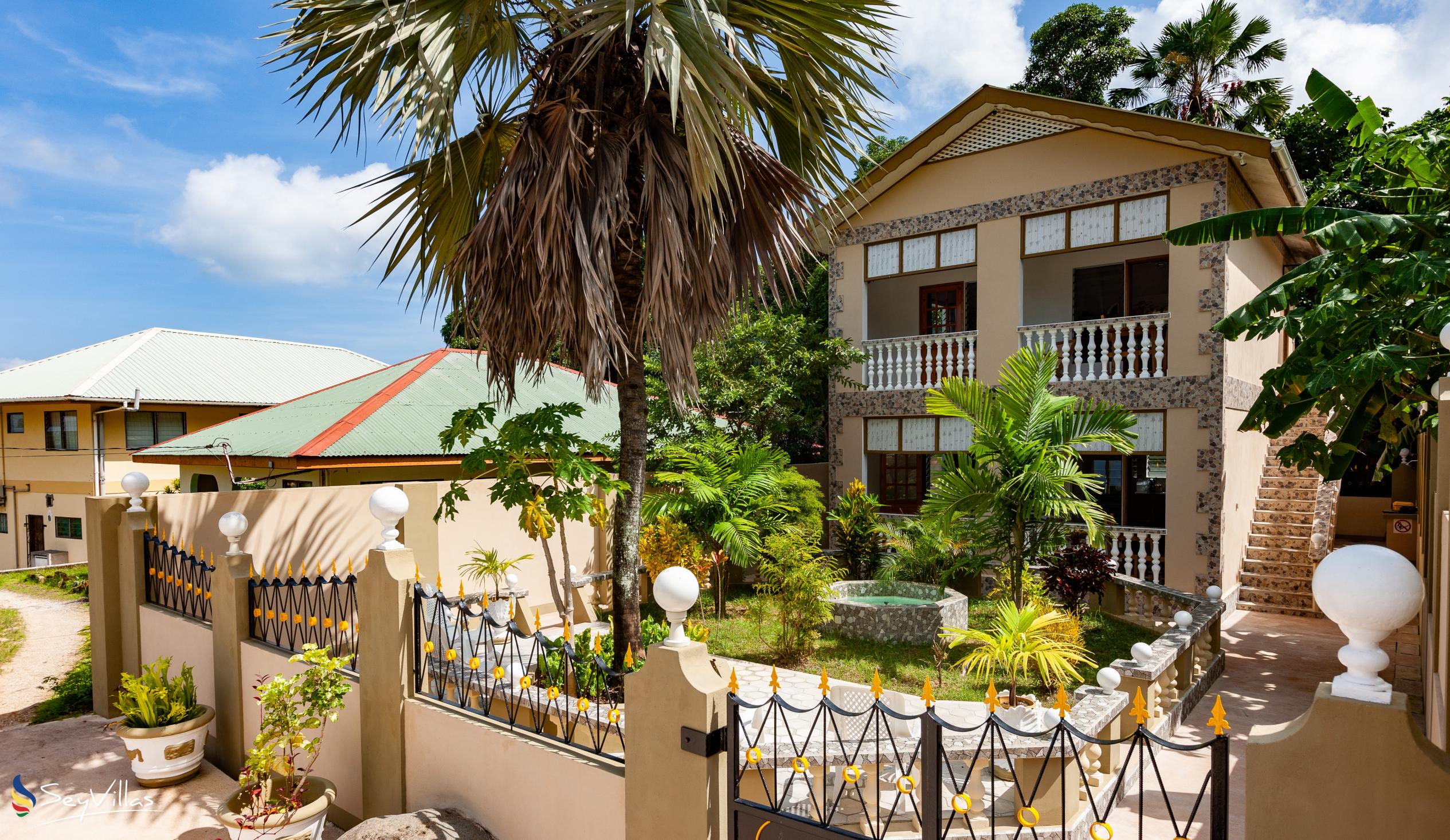 Foto 14: La Residence d'Almee - Aussenbereich - Praslin (Seychellen)
