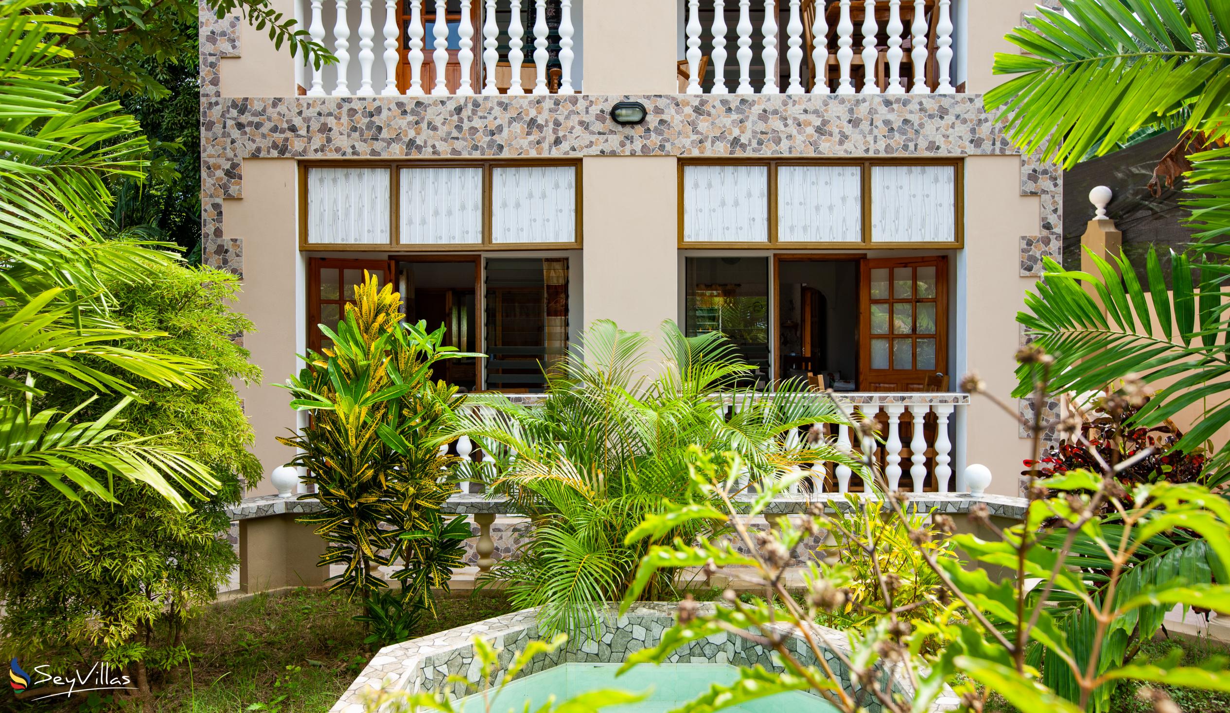 Foto 12: La Residence d'Almee - Aussenbereich - Praslin (Seychellen)