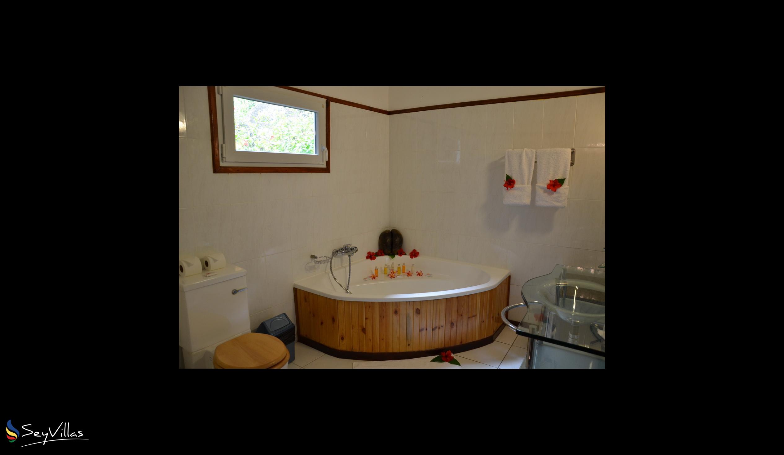 Foto 43: Villa Chez Batista - Mini-Suite mit Jacuzzi - Mahé (Seychellen)
