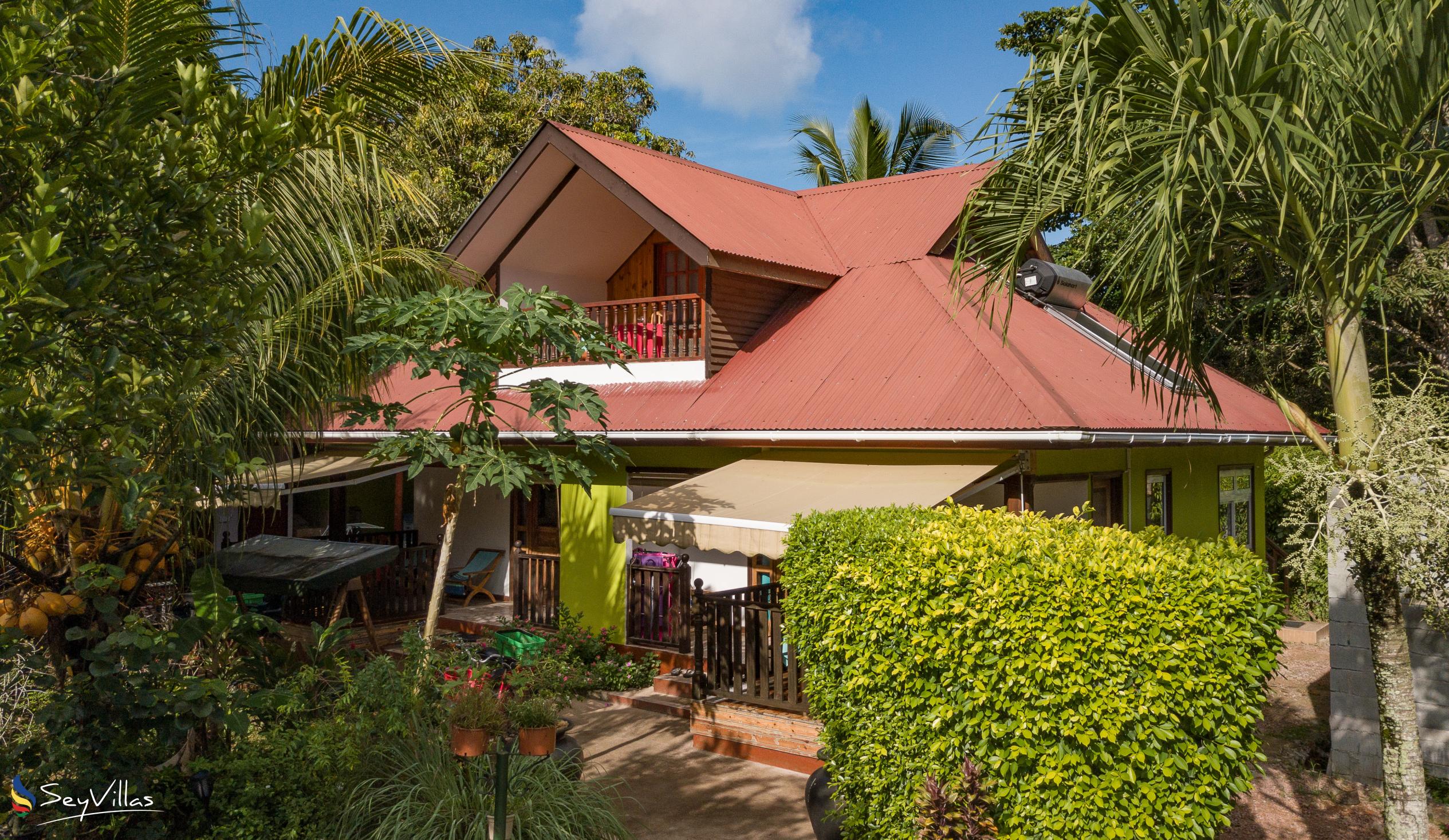 Photo 1: Chloe's Cottage - Outdoor area - La Digue (Seychelles)