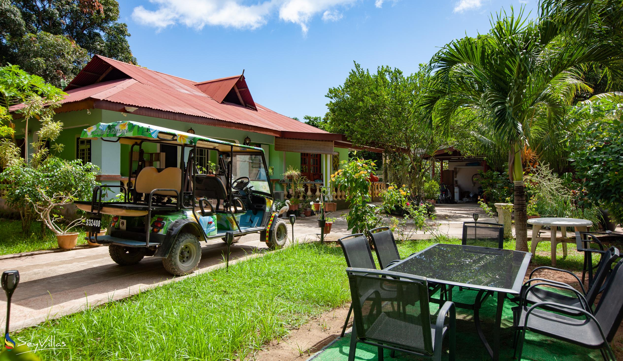 Photo 10: Chloe's Cottage - Outdoor area - La Digue (Seychelles)