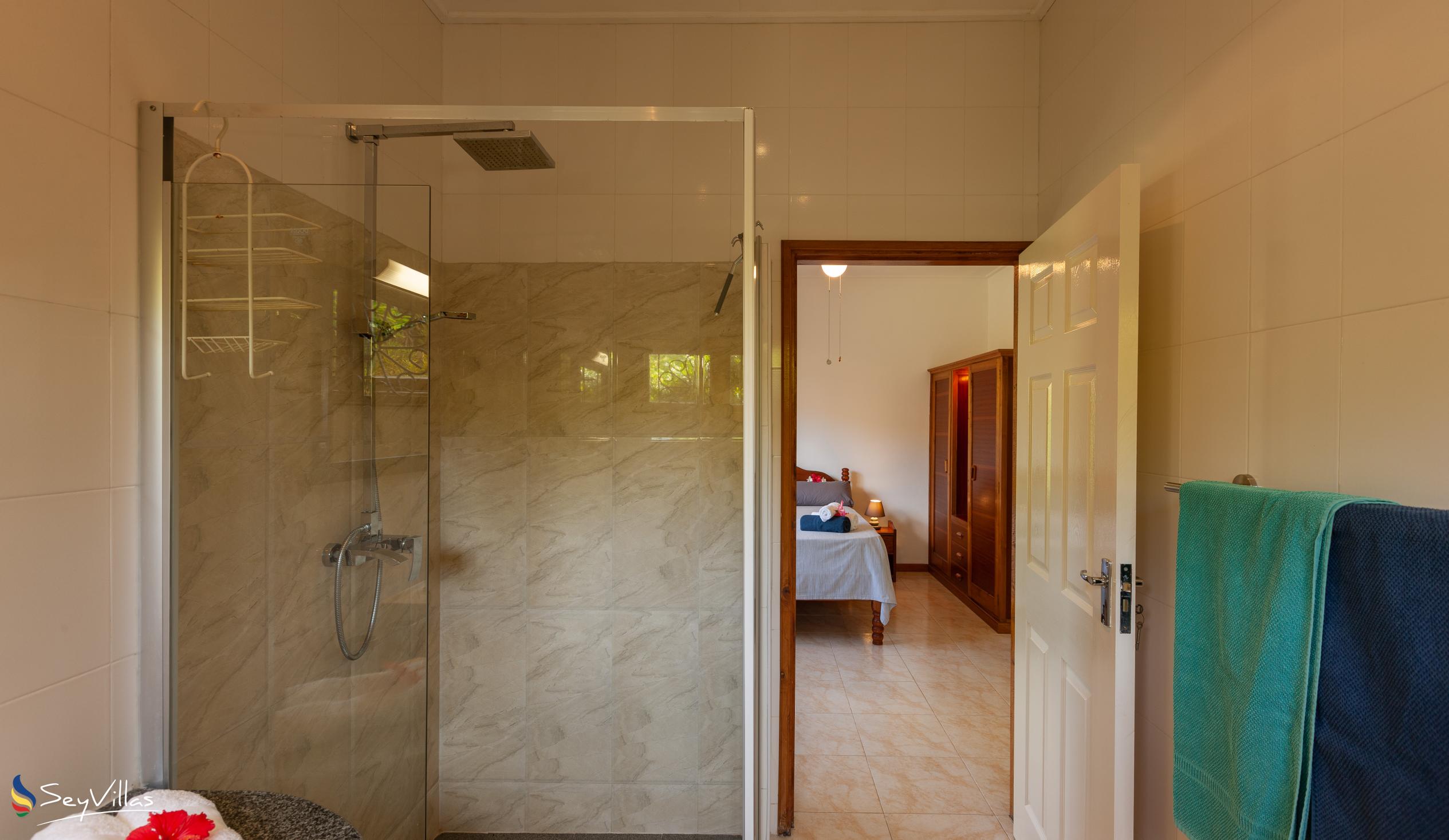 Photo 22: Chez Marlin - 2-Bedroom Guesthouse - Praslin (Seychelles)