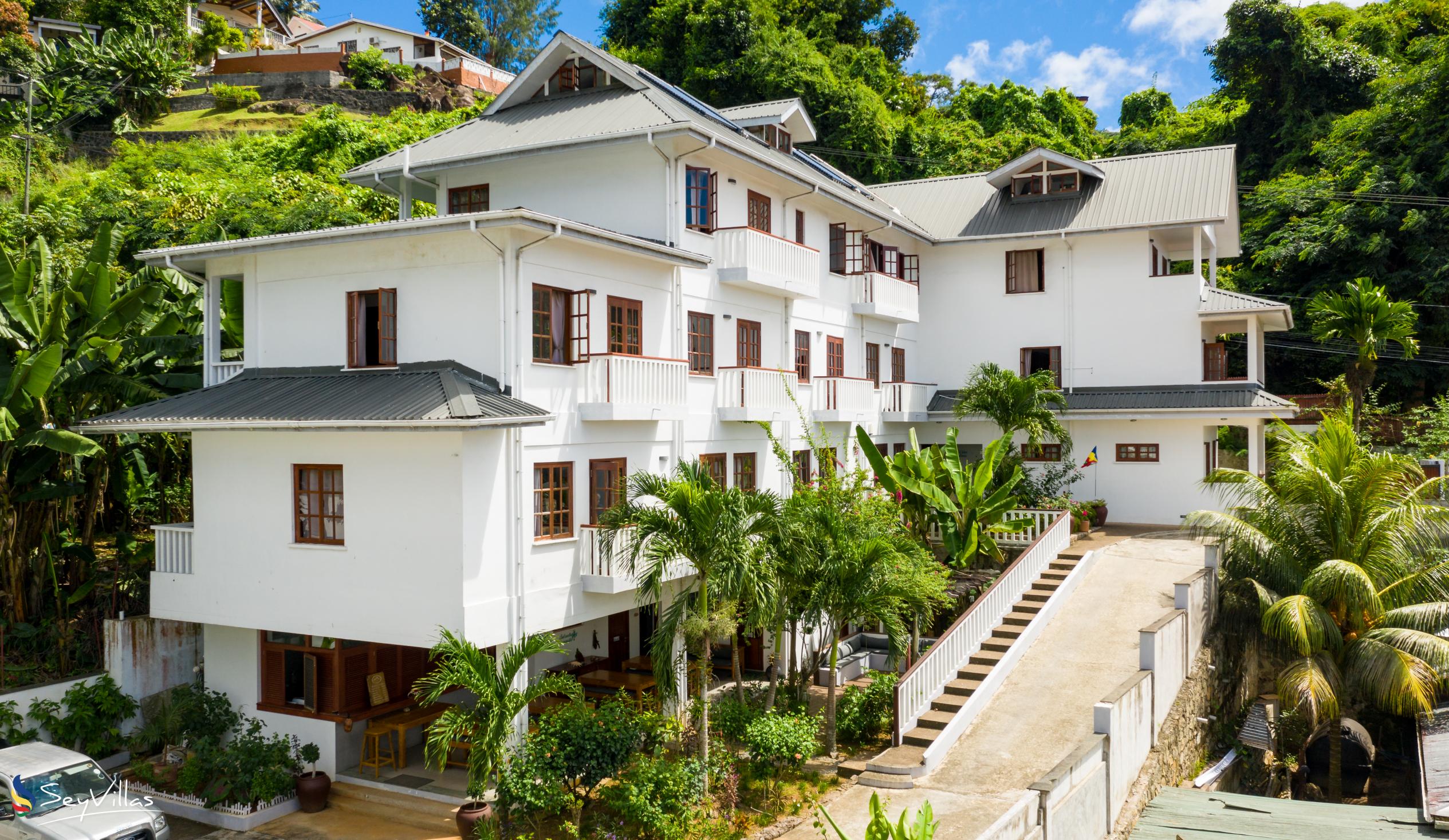 Foto 8: Hilltop Boutique Hotel - Esterno - Mahé (Seychelles)