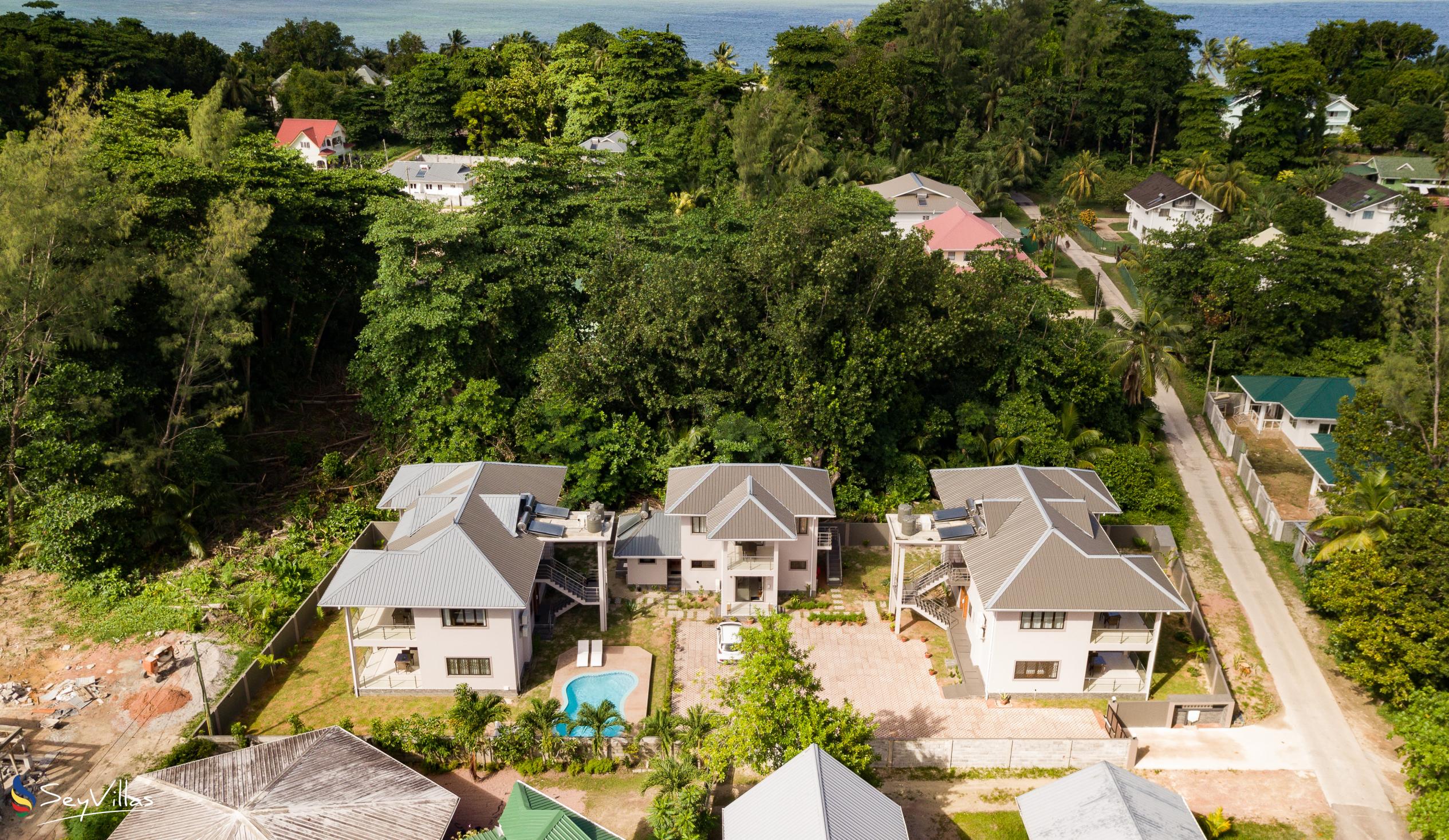 Foto 6: Palm Holiday Apartments - Aussenbereich - Praslin (Seychellen)