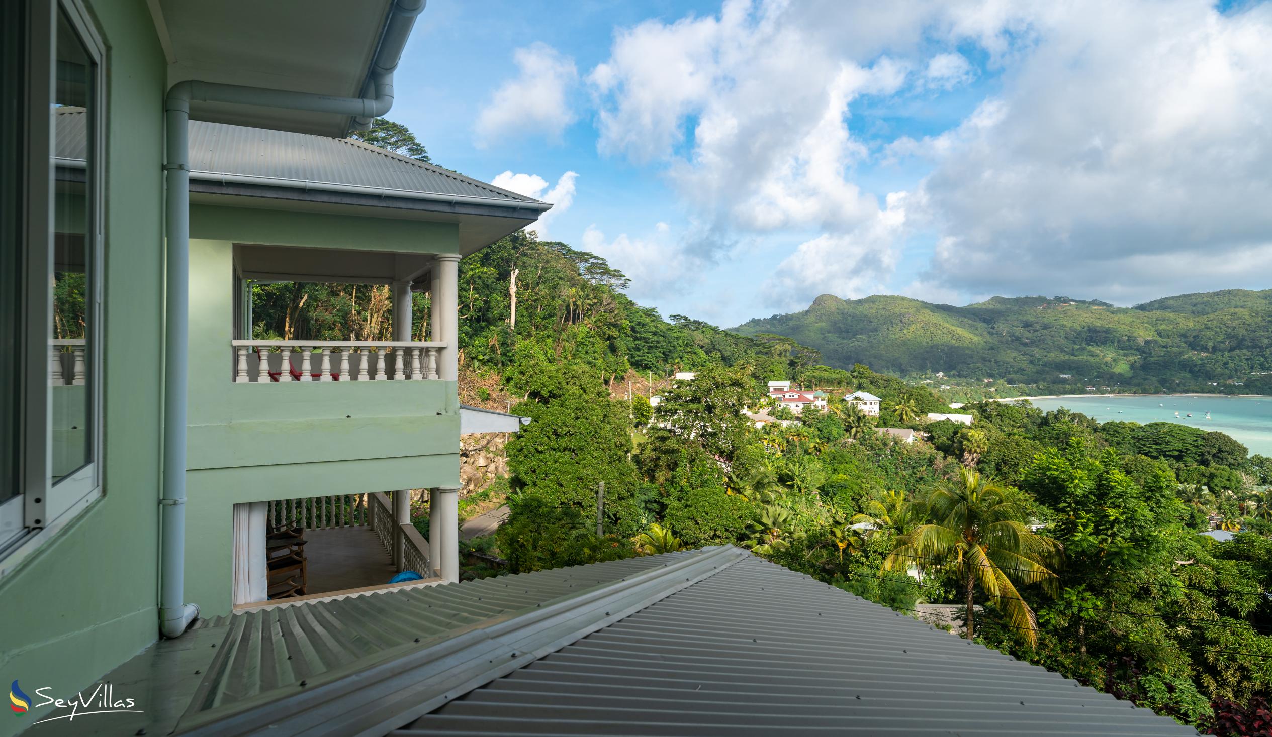 Photo 9: Top View Retreat - Outdoor area - Mahé (Seychelles)