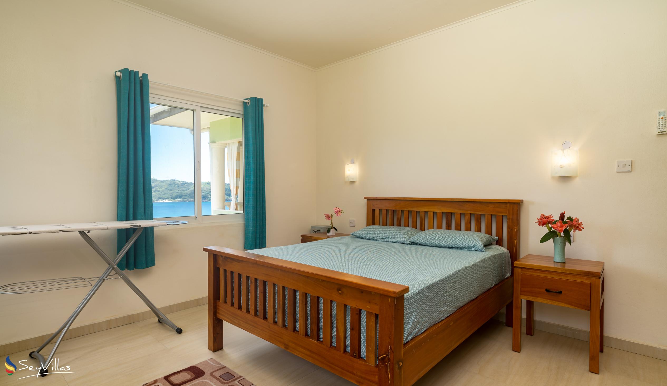 Foto 57: Top View Retreat - Standard-Appartement mit Blick auf die Bucht - Mahé (Seychellen)