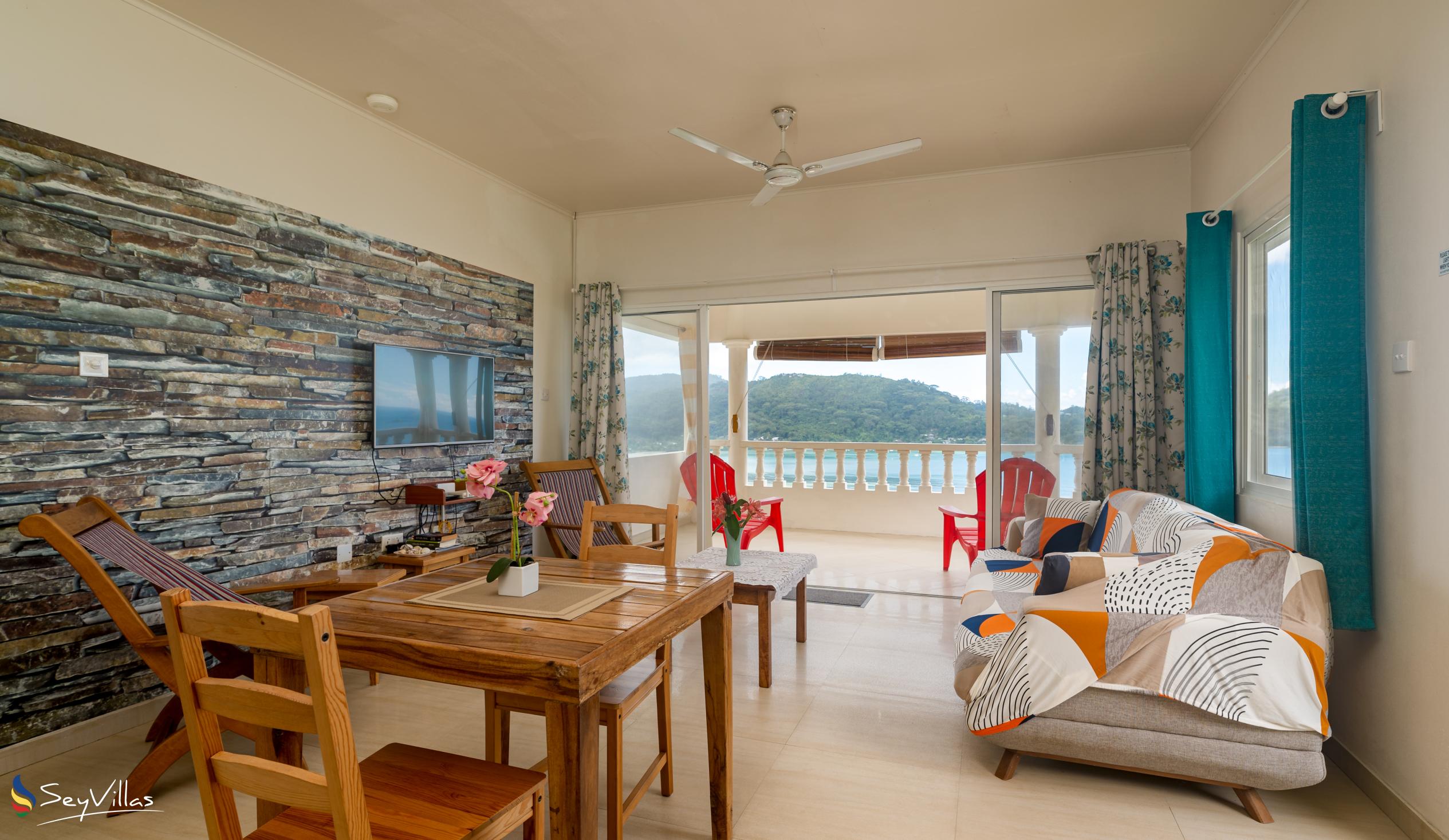 Foto 56: Top View Retreat - Standard-Appartement mit Blick auf die Bucht - Mahé (Seychellen)